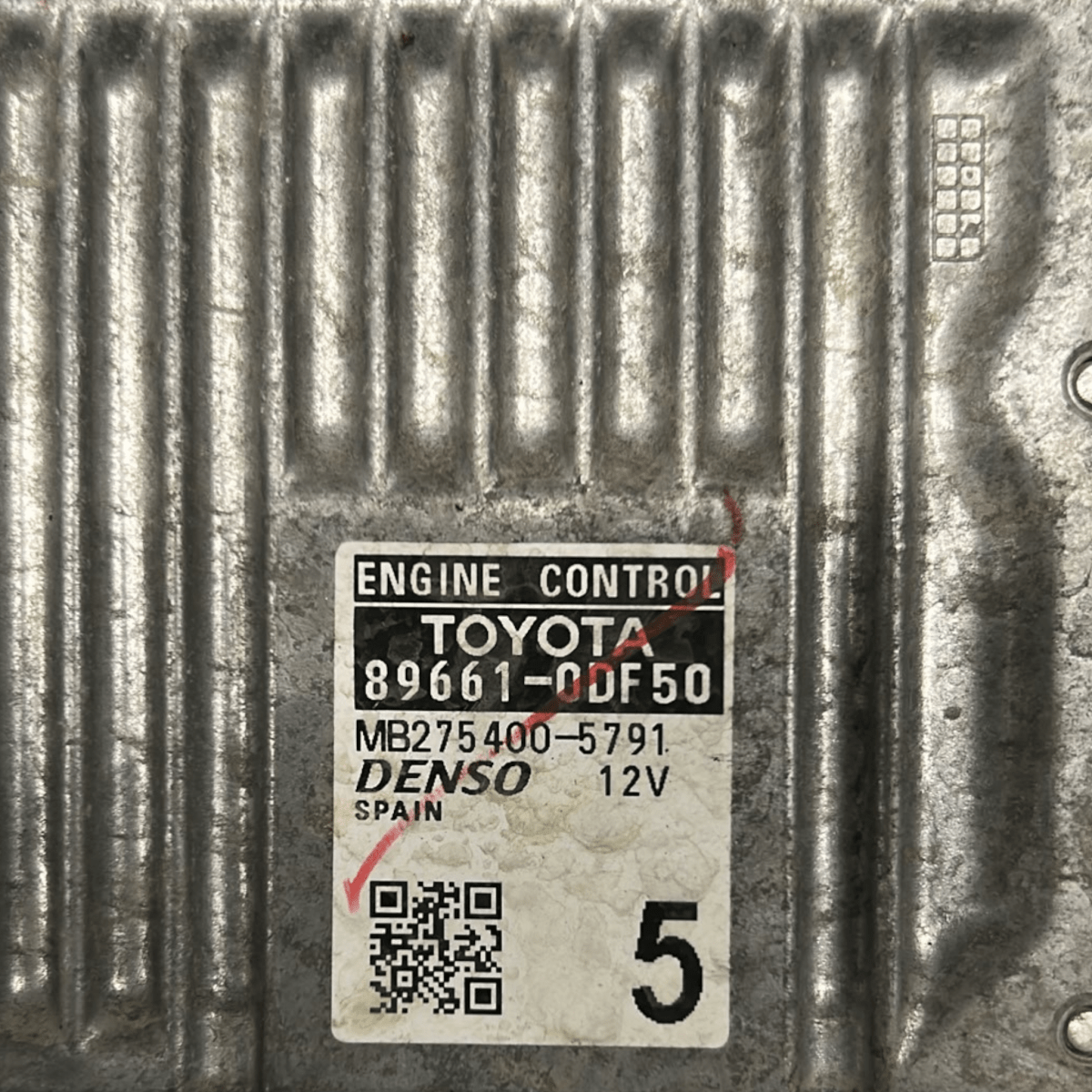 Centralina ecu motore toyota yaris 1.3 benzina cod:89661 - 0df50 (2011 > 2017) - F&P CRASH SRL - Ricambi Usati