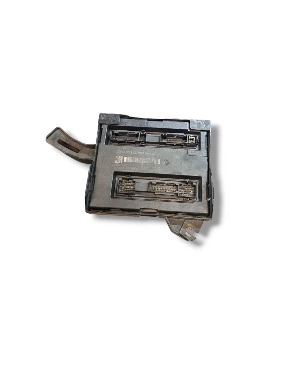 Centralina Modulo comfort Audi A4 B8 (2007 - 2015) COD:8K0907064GE - F&P CRASH SRLS - Ricambi Usati