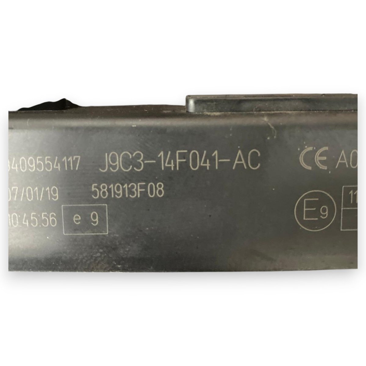 Centralina / modulo comfort Jaguar E - Pace 2.0 Diesel (2017 - ) Cod: J9C3 - 14F041 - AC - F&P CRASH SRLS - Ricambi Usati