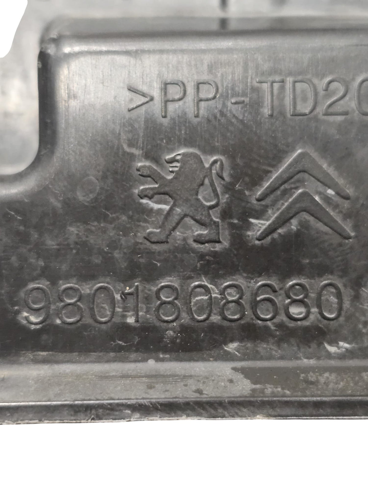 Centralina / Modulo Controllo Candelette Citroen C3 Cod:9801808680 (2016 - 2023) - F&P CRASH SRLS - Ricambi Usati