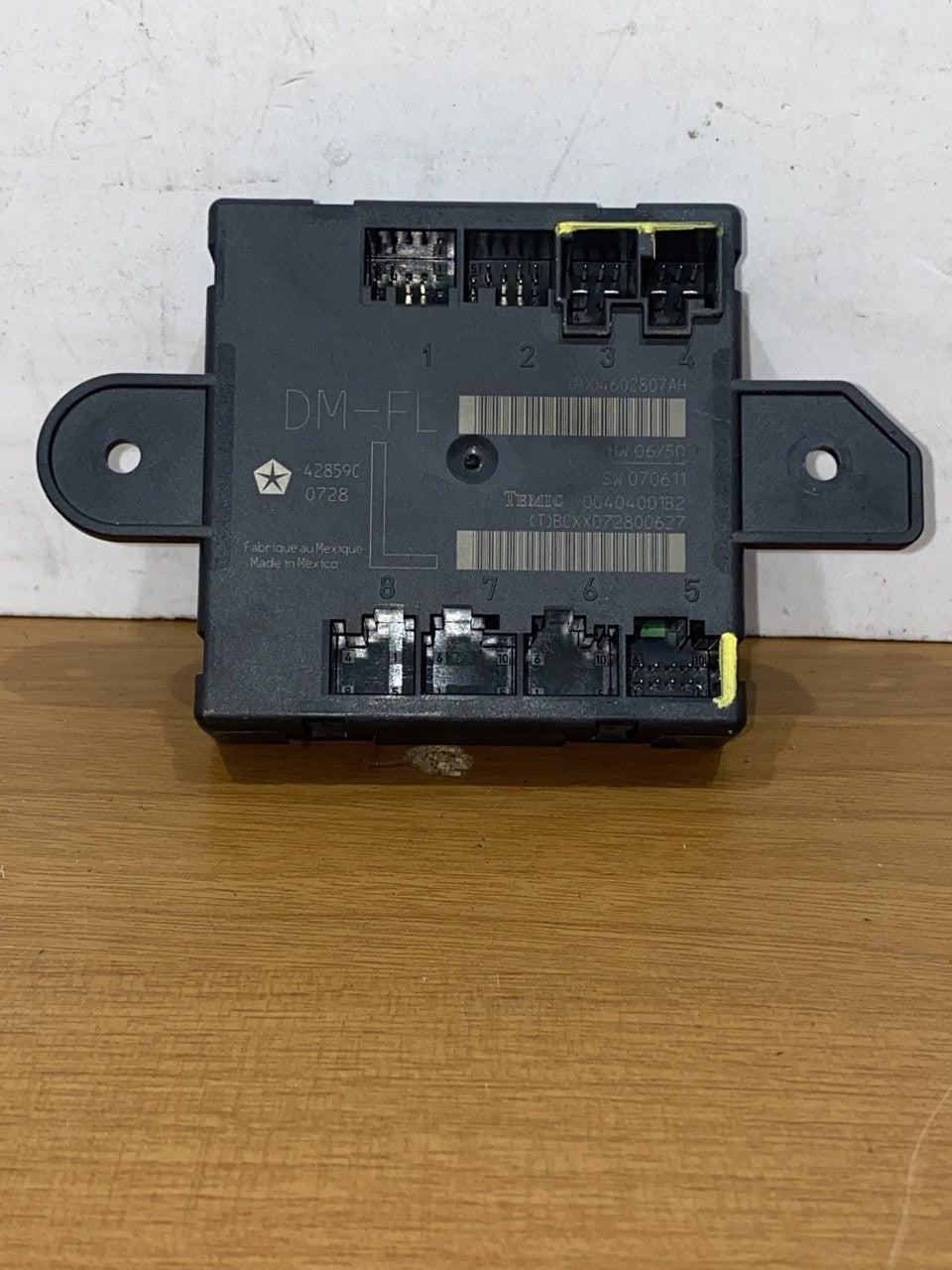 centralina modulo di controllo porta ant sx chrysler gand voyager 2008 2016 00404001b2 - F&P CRASH SRLS - Ricambi Usati
