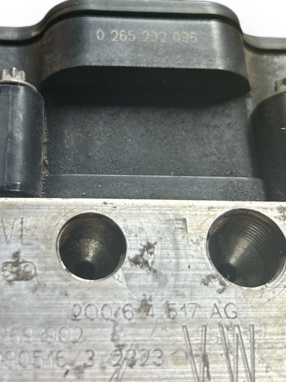 Centralina / Pompa ABS Audi A1 (GB) 1.0 Benzina (2018 > ) cod.2Q0614517AG cod.0265292096 - F&P CRASH SRLS - Ricambi Usati