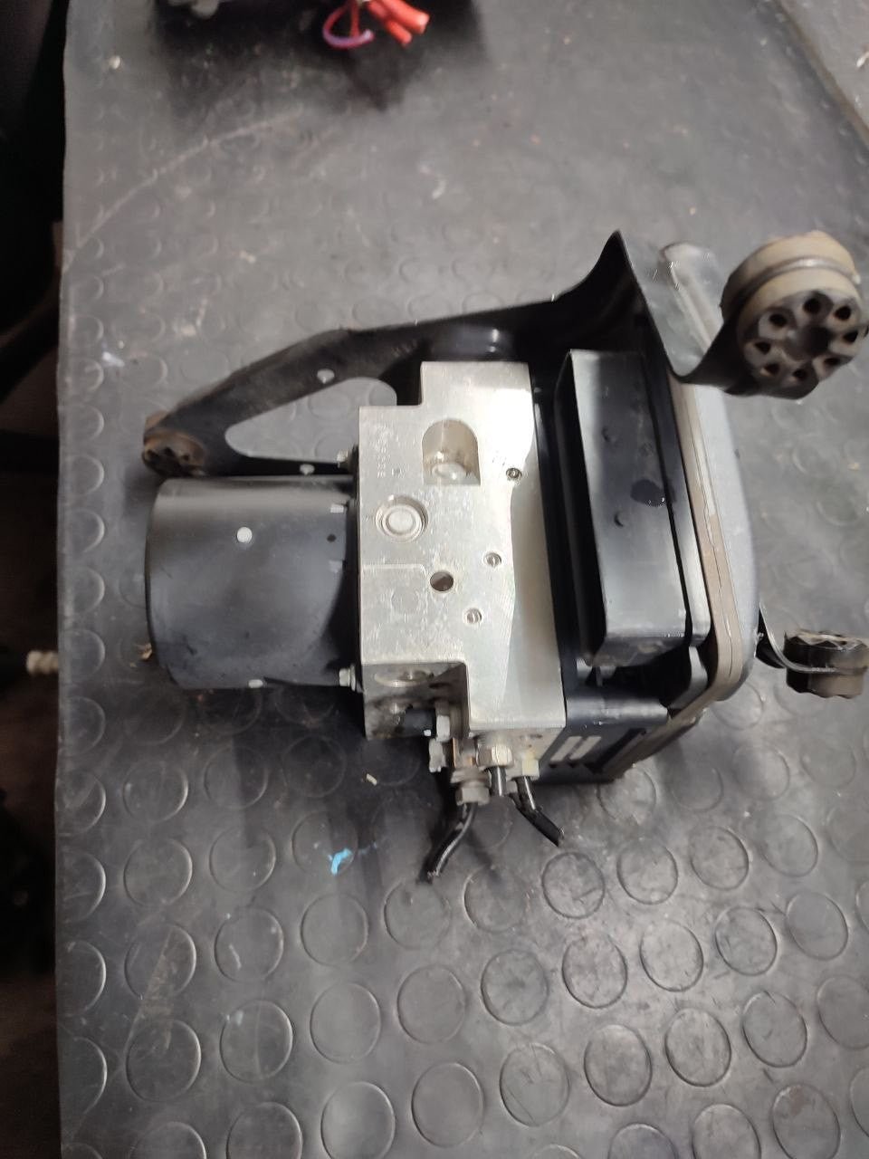 Centralina pompa abs Bmw X5 3.0d ( e70 - 2008 ) cod 6788219-01 - F&P CRASH SRLS - Ricambi Usati