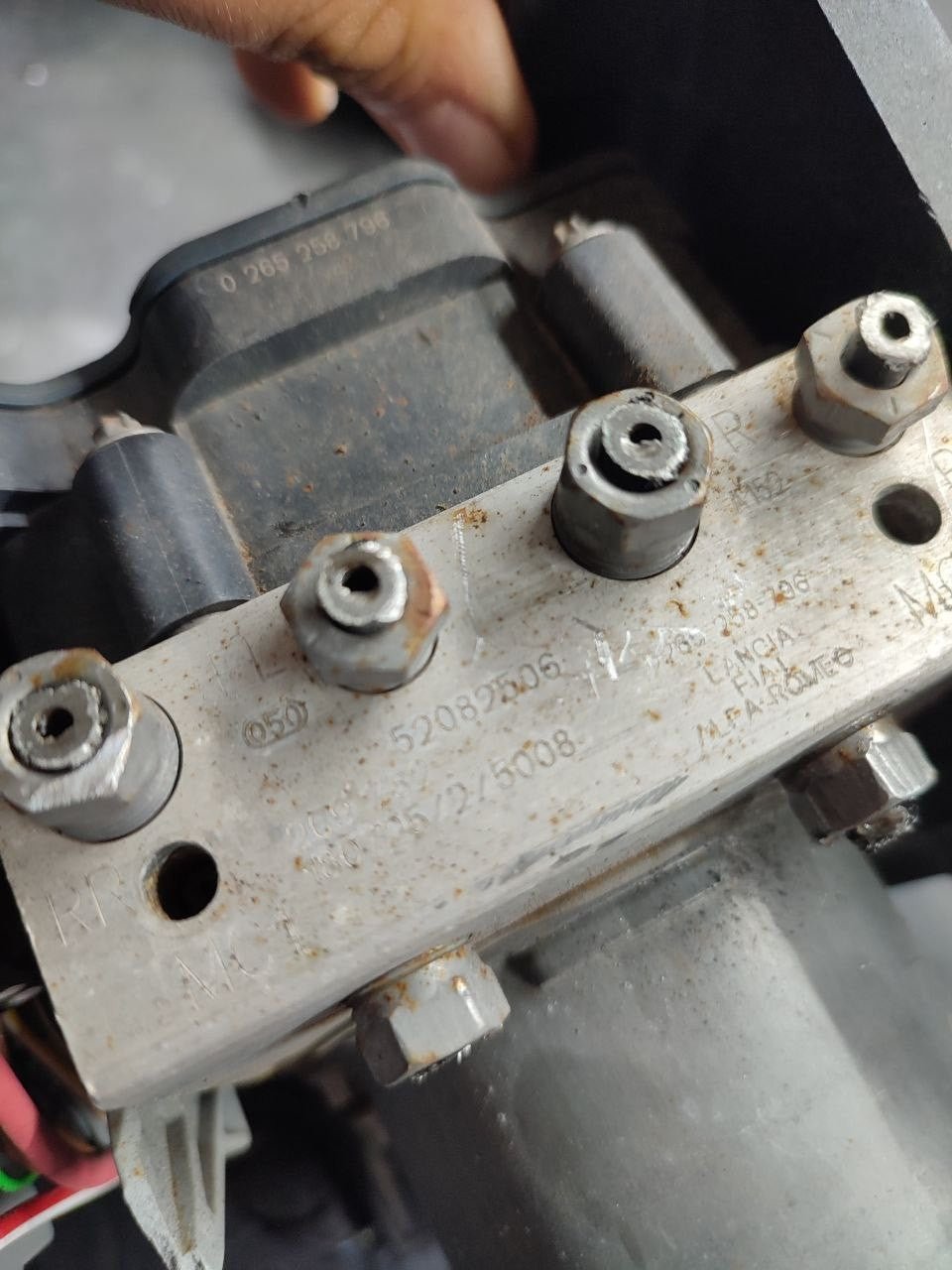 Centralina pompa abs Fiat Tipo ( II - 2016 ) 1.6 multijet 120 cv cod 520825060 - F&P CRASH SRLS - Ricambi Usati