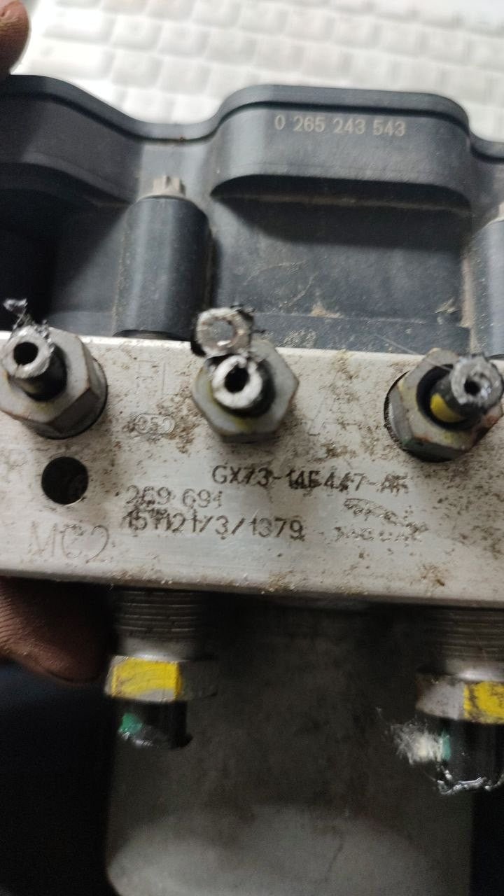 Centralina pompa abs Jaguar XE ( 2015 ) cod gx73-14f447-af - F&P CRASH SRLS - Ricambi Usati