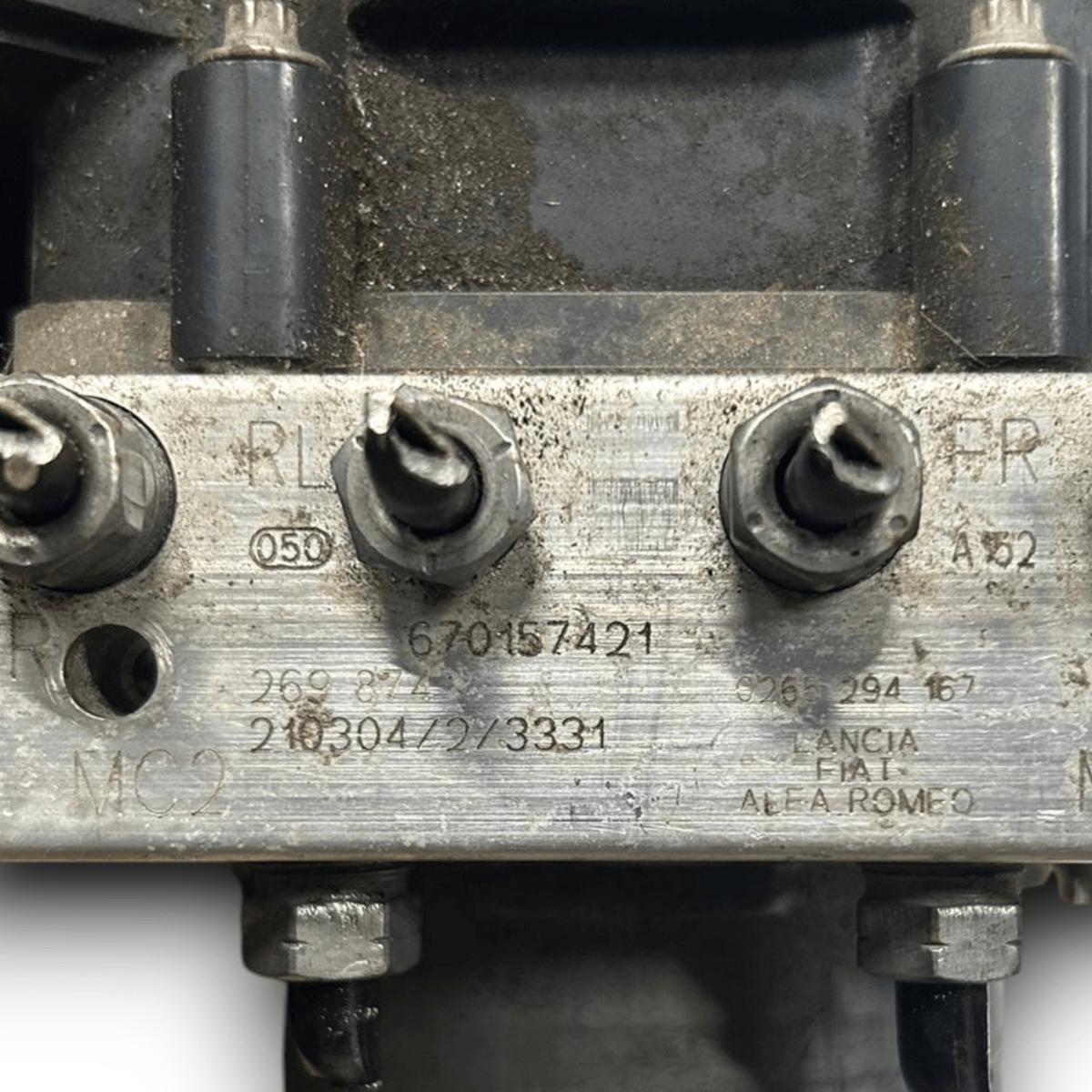 Centralina pompa abs maserati levante 3.0 benzina cod:670157421 (2016 >) - F&P CRASH SRL - Ricambi Usati