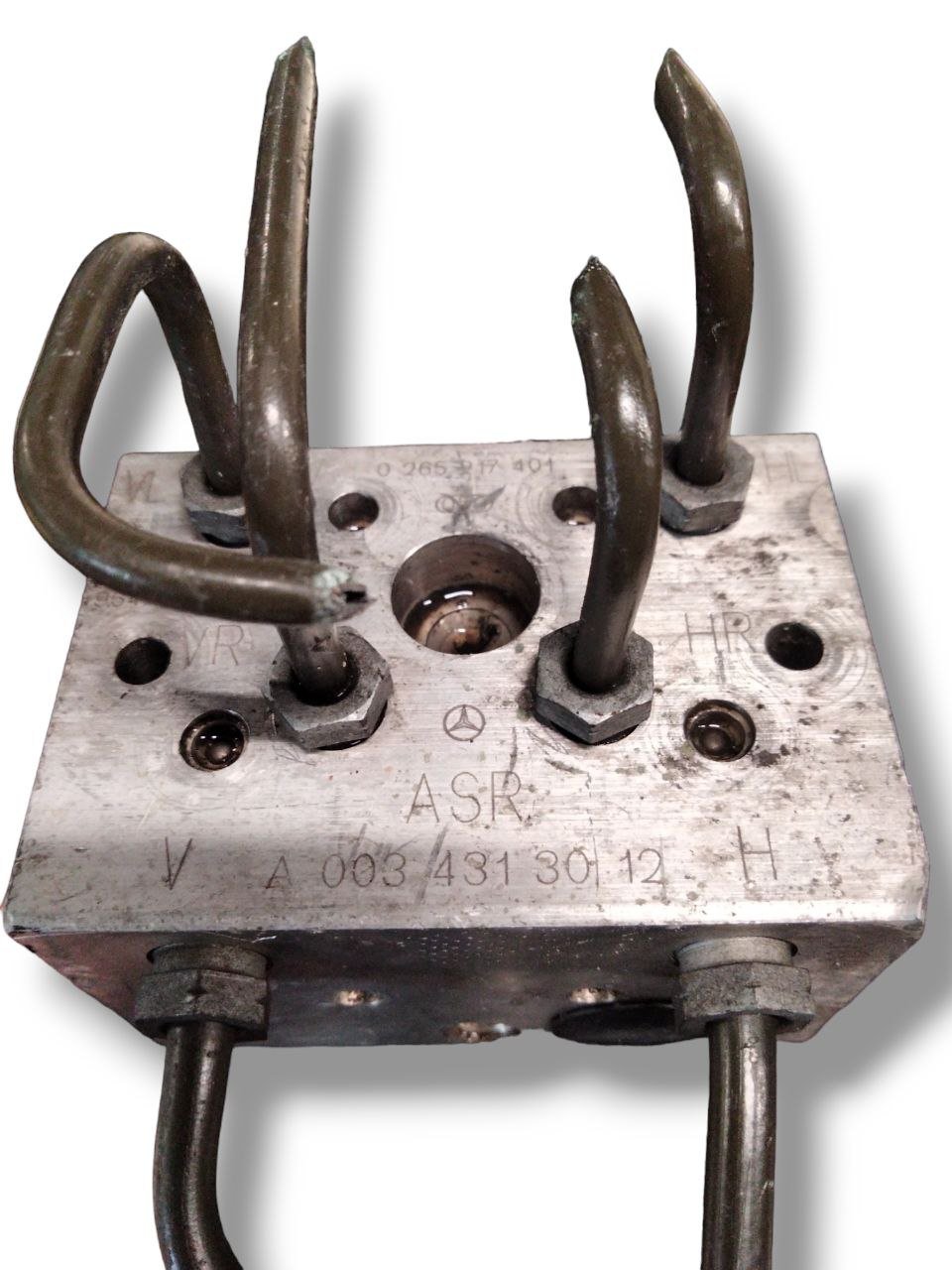 Centralina pompa Abs Mercedes - Benz Classe C W202 / 210 2.2 diesel cod.0265217401 (1993 - 2001) - F&P CRASH SRLS - Ricambi Usati