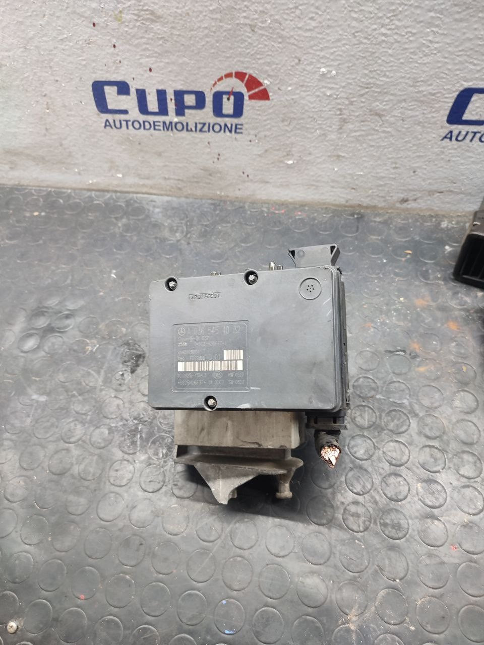 Centralina pompa abs Mercedes classe C ( w203 ) cod a0365454032 - F&P CRASH SRLS - Ricambi Usati