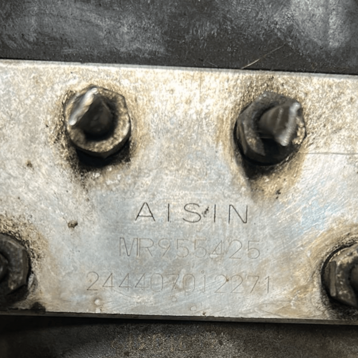 Centralina pompa abs mitsubishi pajero sport 2.5 diesel cod:mr955425 (1996 > 2008) - F&P CRASH SRL - Ricambi Usati