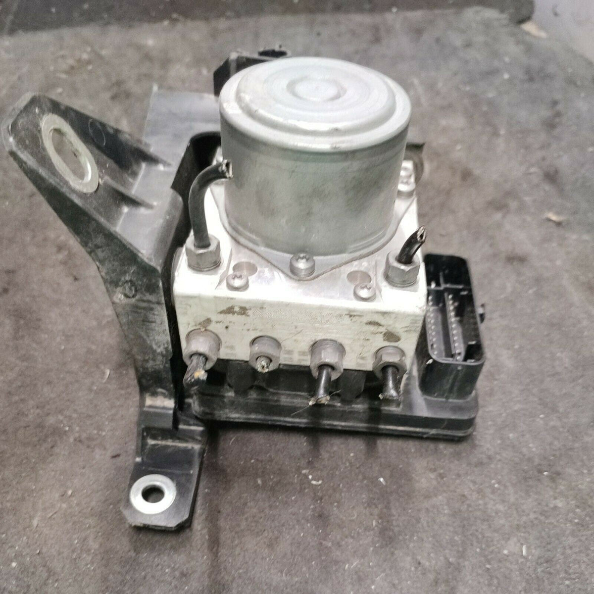 CENTRALINA POMPA ABS PER FIAT 500 L 1.6 dal 2012 52003820 - F&P CRASH SRLS - Ricambi Usati