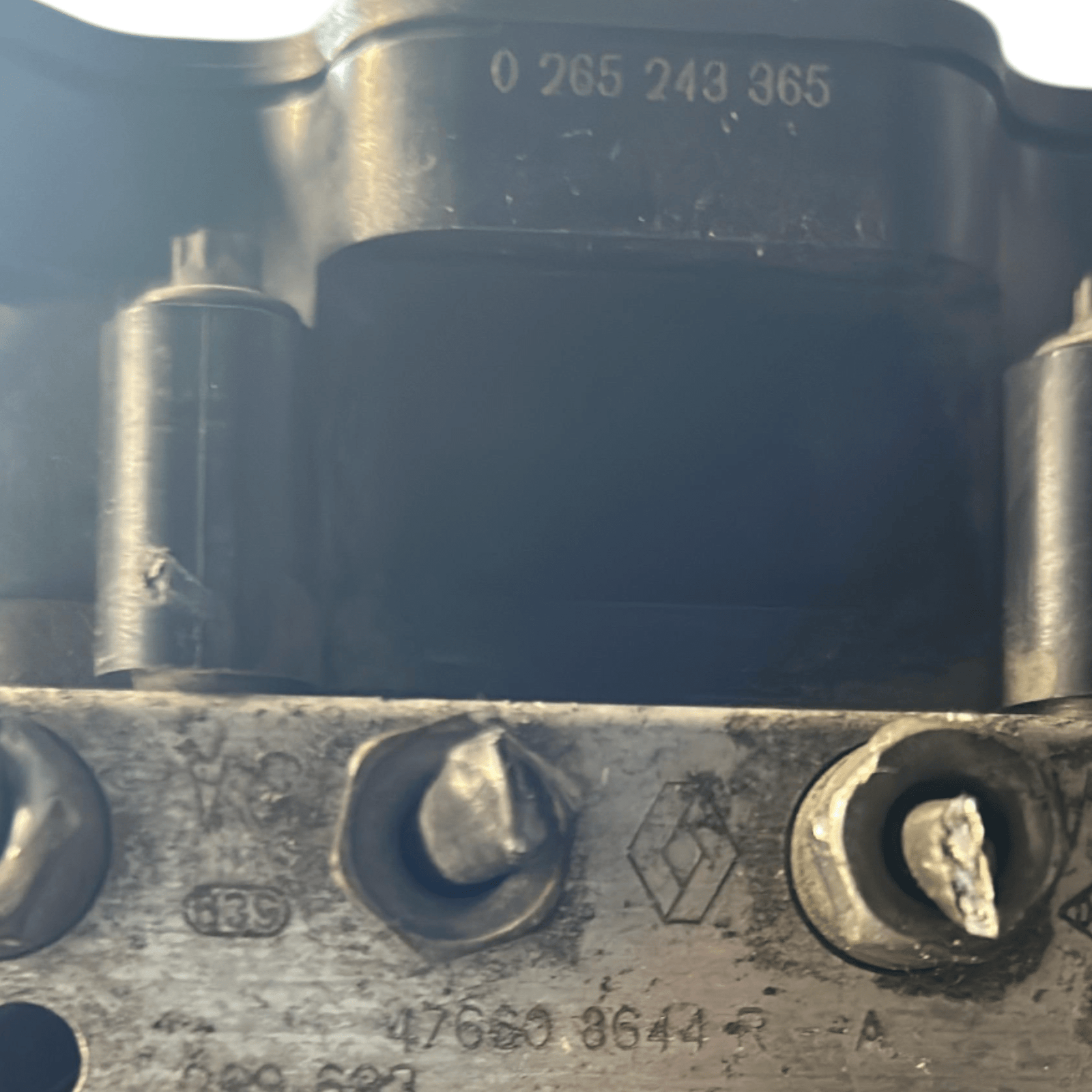 Centralina / Pompa ABS Renault Clio IV cod.476608644R 1.5 Diesel (2012 > 2019) cod.0265243365 - F&P CRASH SRLS - Ricambi Usati