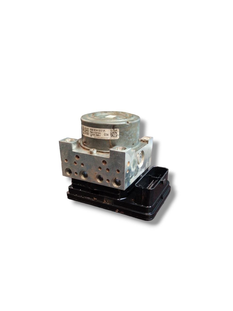 Centralina Pompa Abs Skoda Octavia / Seat Ibiza / Seat Leon / VW Golf 1.4 Benzina (2018 )cod.3Q0614517P - F&P CRASH SRLS - Ricambi Usati