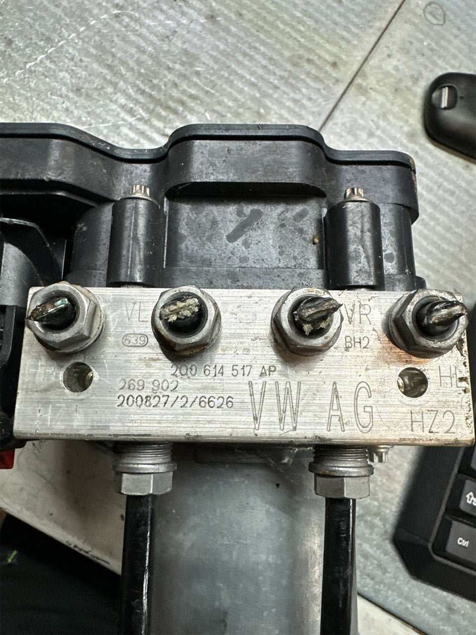 Centralina Pompa ABS Volkswagen Seat Ibiza 1.0 tgi (Kj1 - 2020) cod: 2Q0614517AP - F&P CRASH SRLS - Ricambi Usati