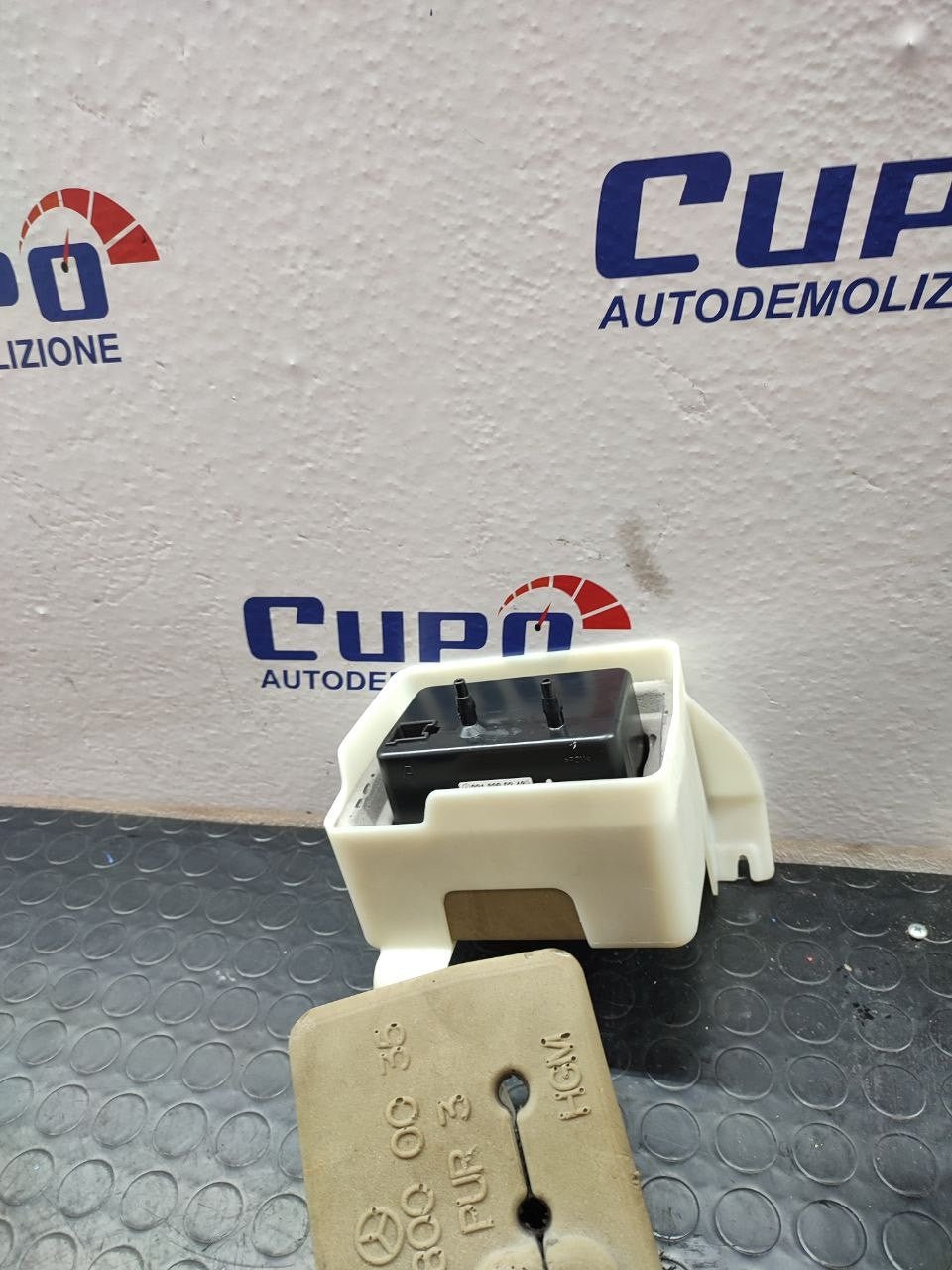 Centralina pompa chiusura centralizzata Mercedes classe S ( w221 ) cod A2218000248 - F&P CRASH SRLS - Ricambi Usati