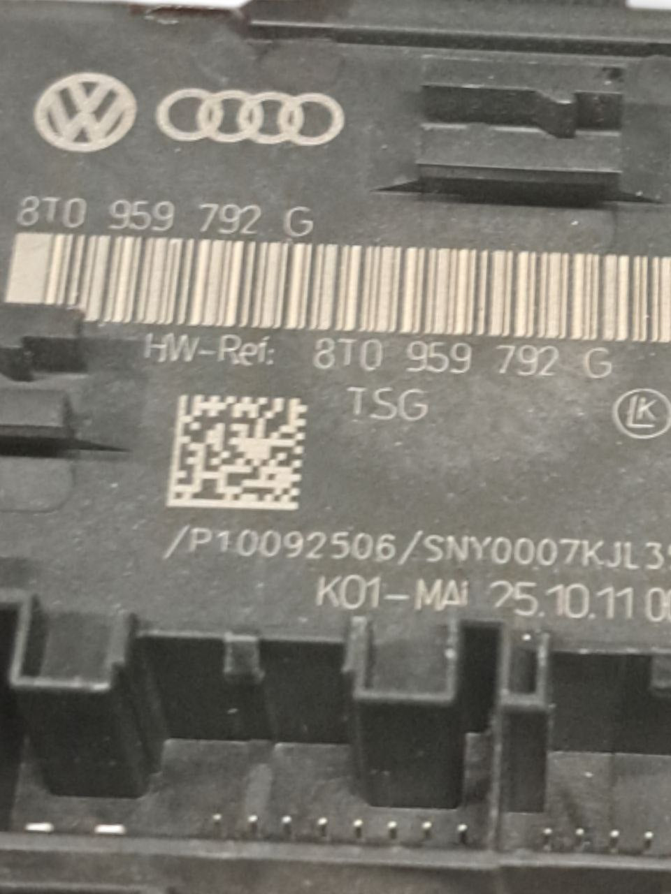 Centralina porta anteriore destra Audi A5 8T COD:8T0959792G (2007 - 2016) - F&P CRASH SRLS - Ricambi Usati
