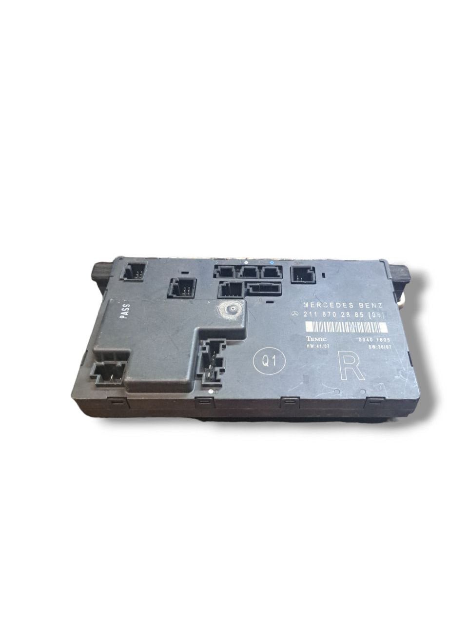 Centralina Porta Anteriore destra Mercedes - Benz Classe E W211 COD:2118702885 (2002 - 2007) - F&P CRASH SRLS - Ricambi Usati