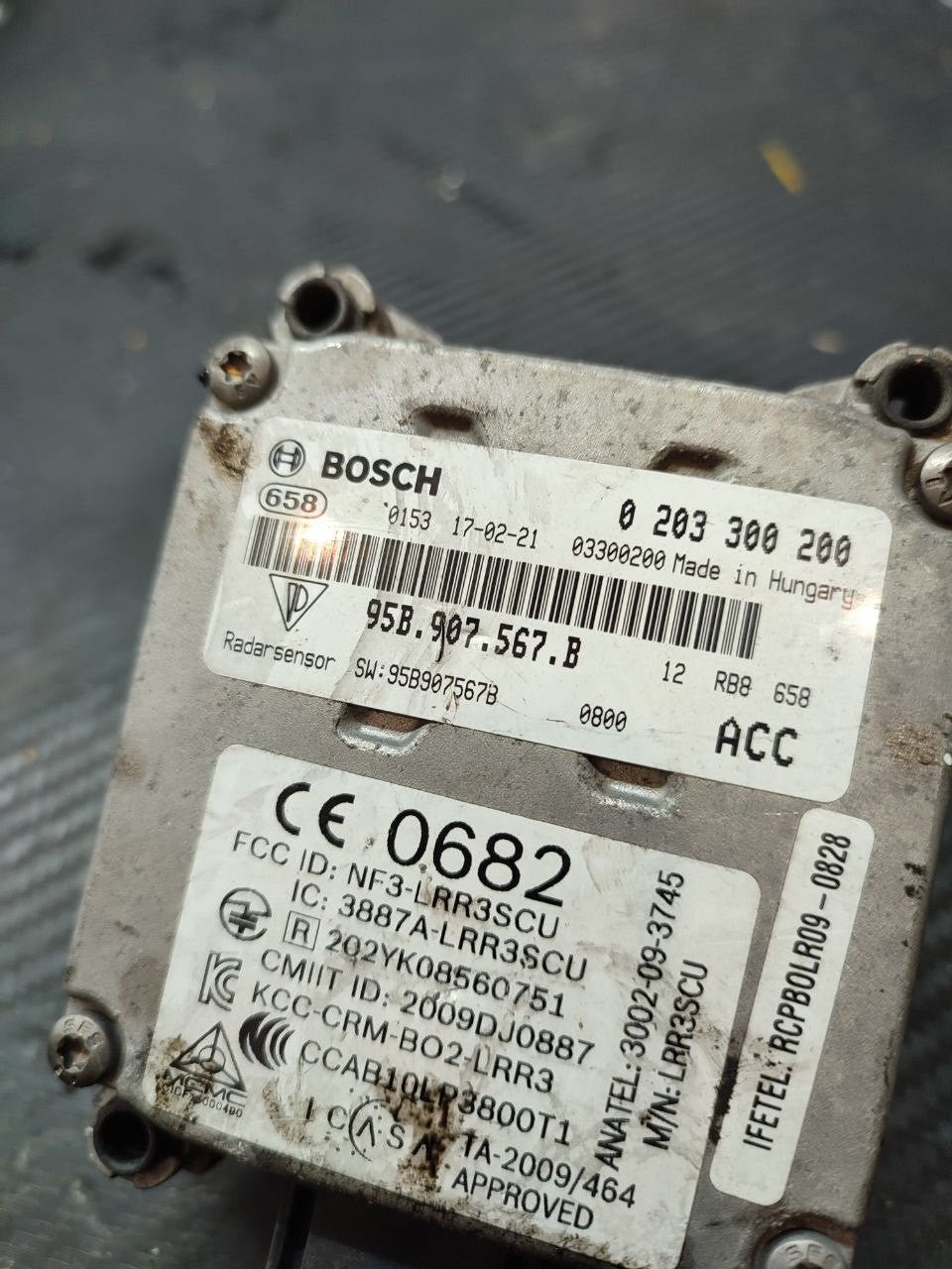 Centralina radar sensore distanza Porsche Macan 95b cod 95b907567b - 0203300200 - F&P CRASH SRLS - Ricambi Usati