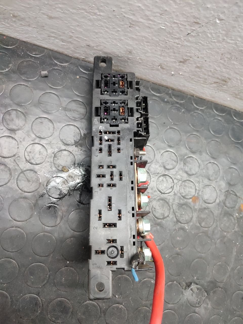 Centralina Relè Audi A4 SW 1.9 (2000) Cod:8L0941822A - F&P CRASH SRLS - Ricambi Usati