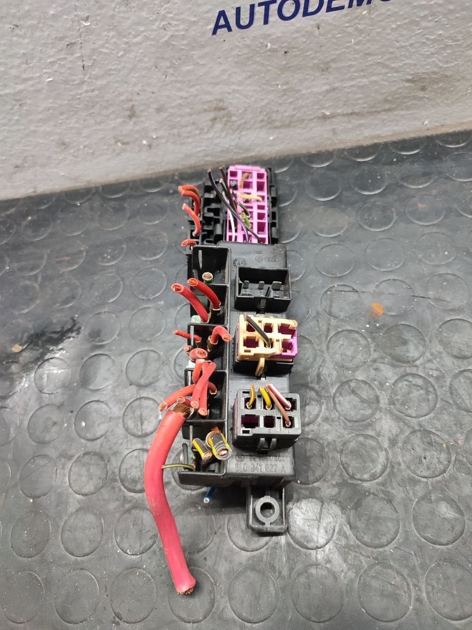 Centralina Relè Audi A4 SW 1.9 (2000) Cod:8L0941822A - F&amp;P CRASH SRLS - Ricambi Usati