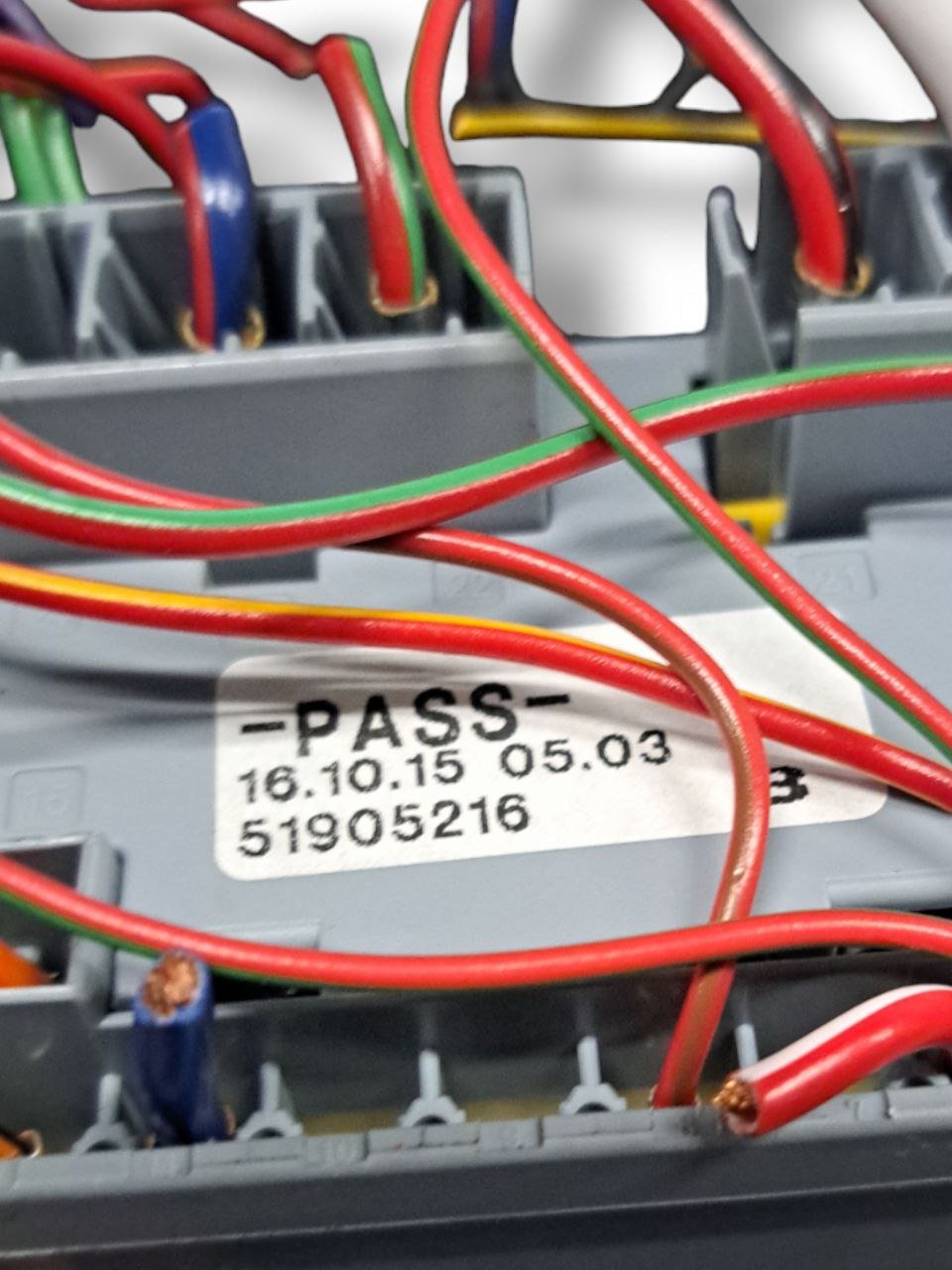 Centralina scatola fusibili Alfa Romeo Mito 1.3 diesel COD:51905216 (2013 - 2016) - F&P CRASH SRLS - Ricambi Usati