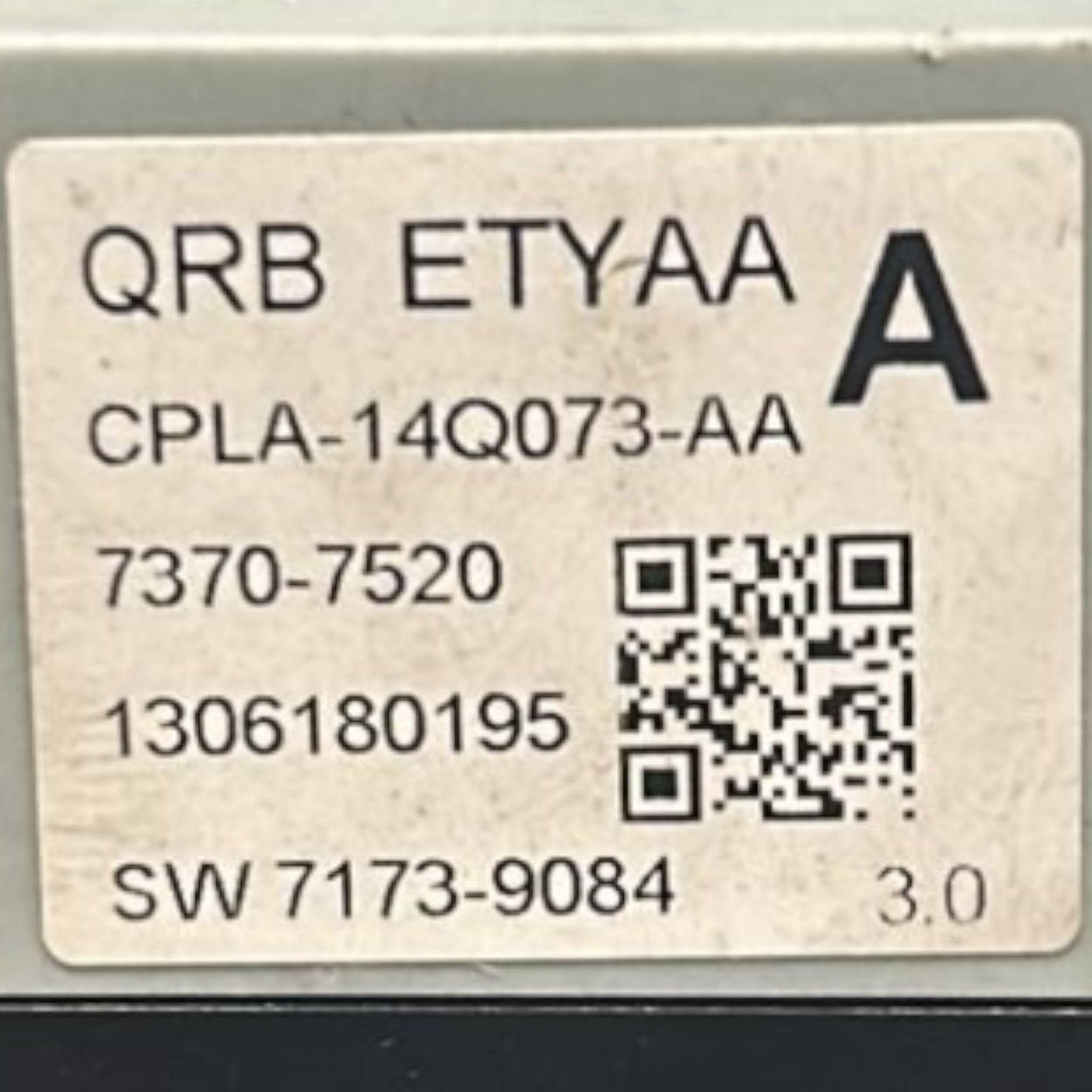 Centralina / Scatola Fusibili Jaguar XJ (X351) cod.CPLA - 14Q073 - AA 3.0 Diesel (2009 > 2019) - F&P CRASH SRLS - Ricambi Usati