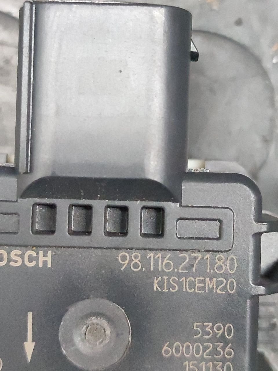 Centralina / Sensore Esp Peugeot 5008 (2013) Cod:98.116.271.80 - F&P CRASH SRLS - Ricambi Usati