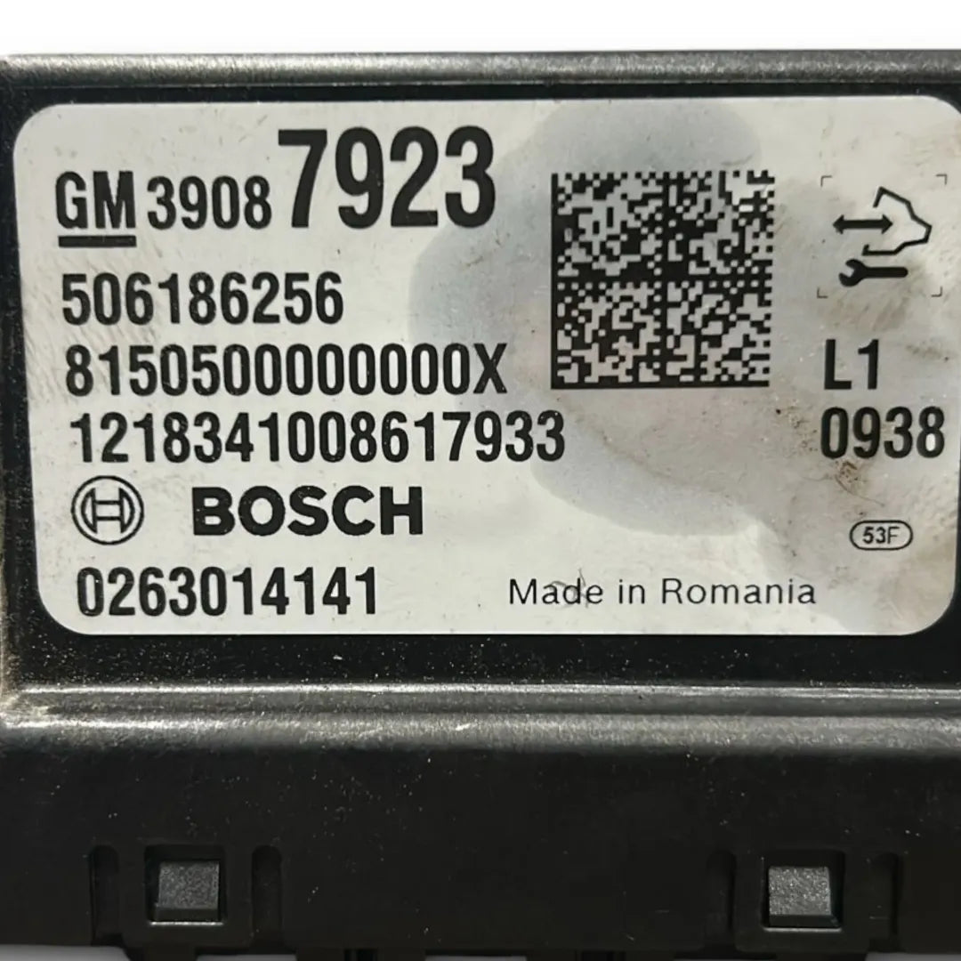 Dettaglio Centralina sensori di parcheggio Opel Mokka 2012–2016 OEM 13354532 - foto 3