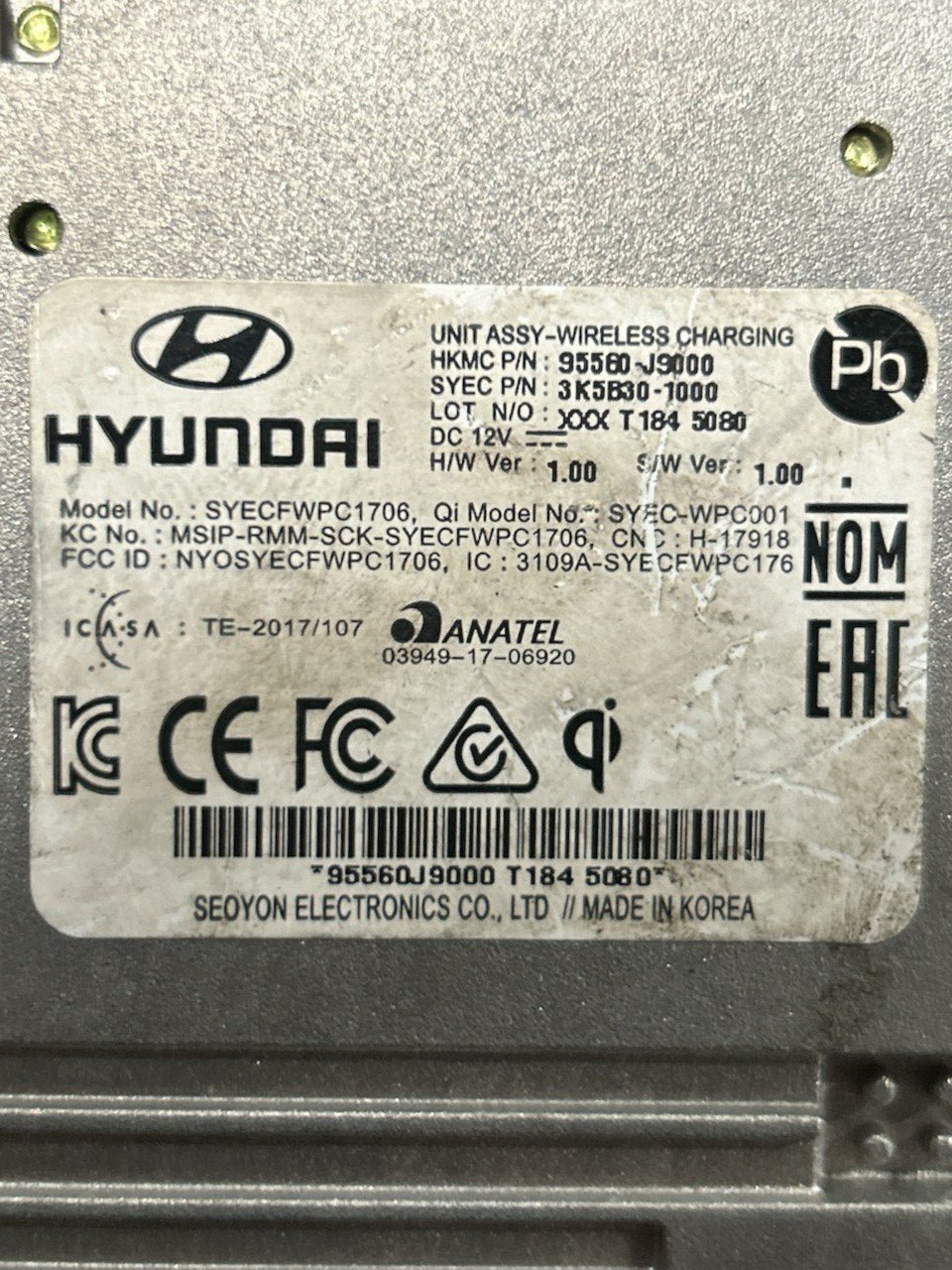 Centralina / Sistema Ricarica Wirless Cellulare Hyundai Kona (2017 > ) cod . 95560-J9000 - F&P CRASH SRLS - Ricambi Usati