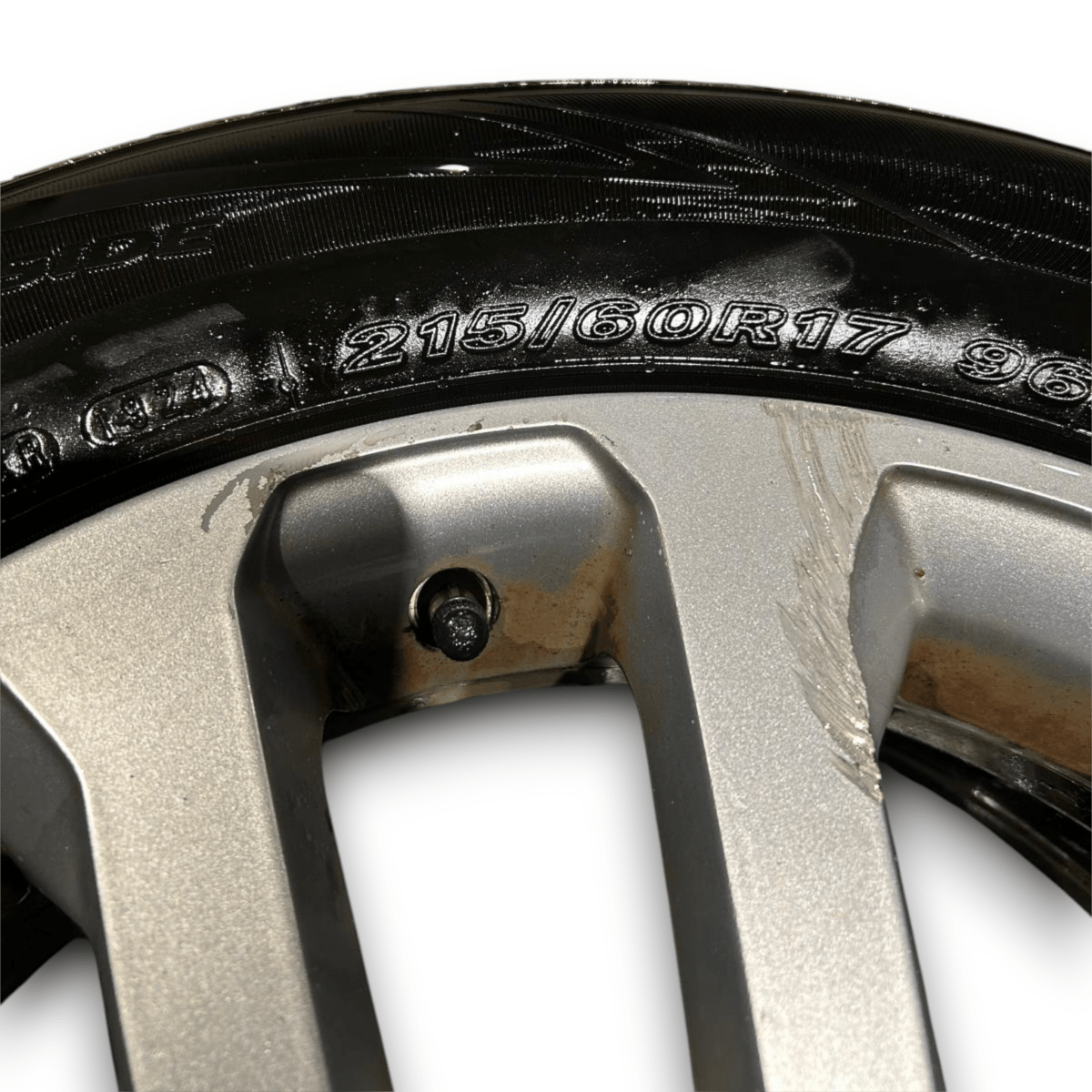 Cerchi in lega ranault kadjar cod:403004615R (2015 > 2022) (215 / 60 r17) - F&P CRASH SRL - Ricambi Usati