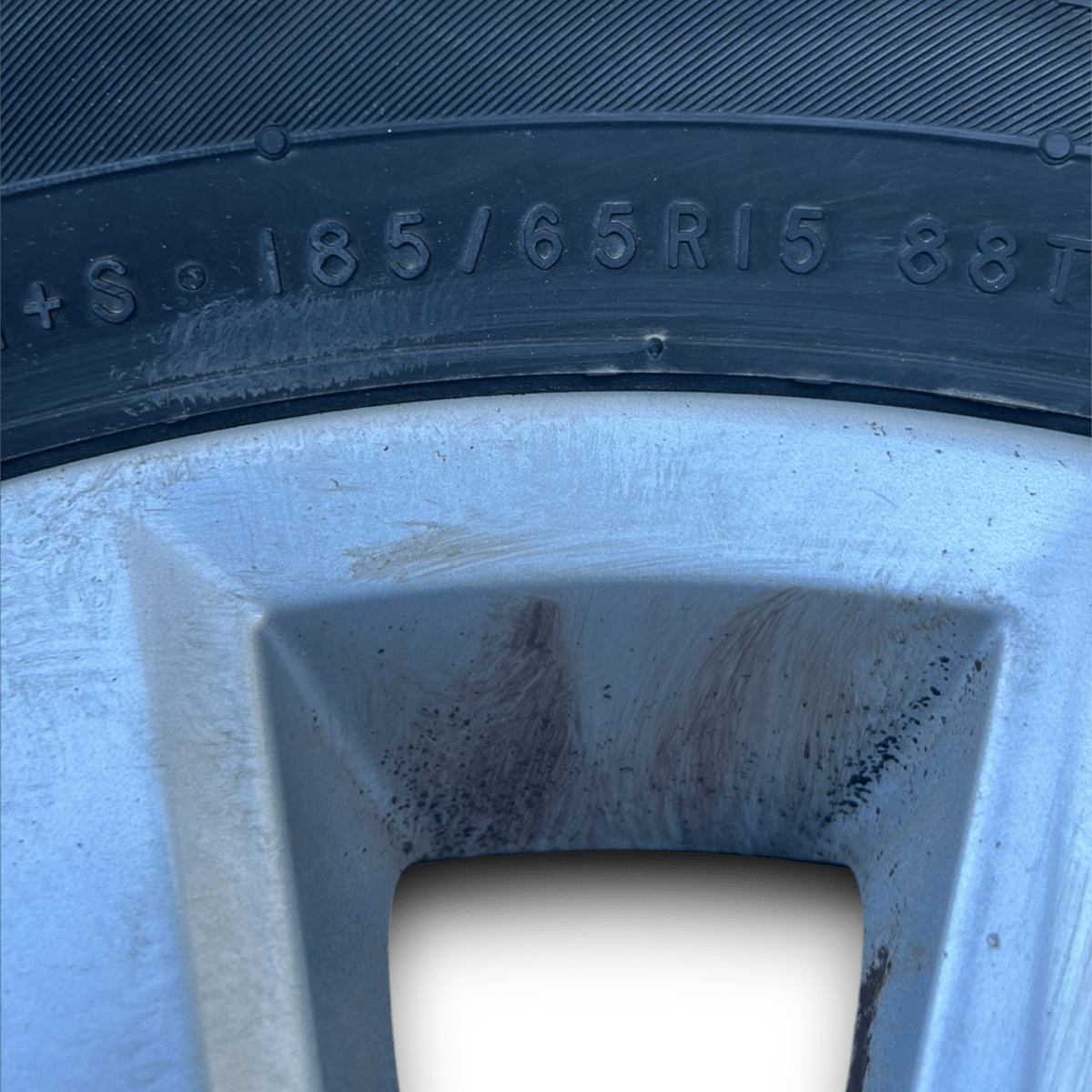 Cerchi in lega seat ibiza v cod:6f0601025n (2017 >) (185/65 r15) - F&P CRASH SRL - Ricambi Usati