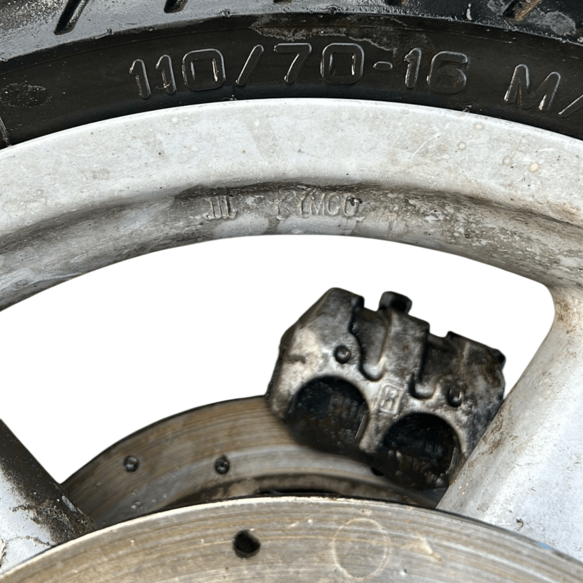 Cerchio anteriore kymco people s (2008 > 2012) (110 / 70 r16) - F&P CRASH SRL - Ricambi Usati