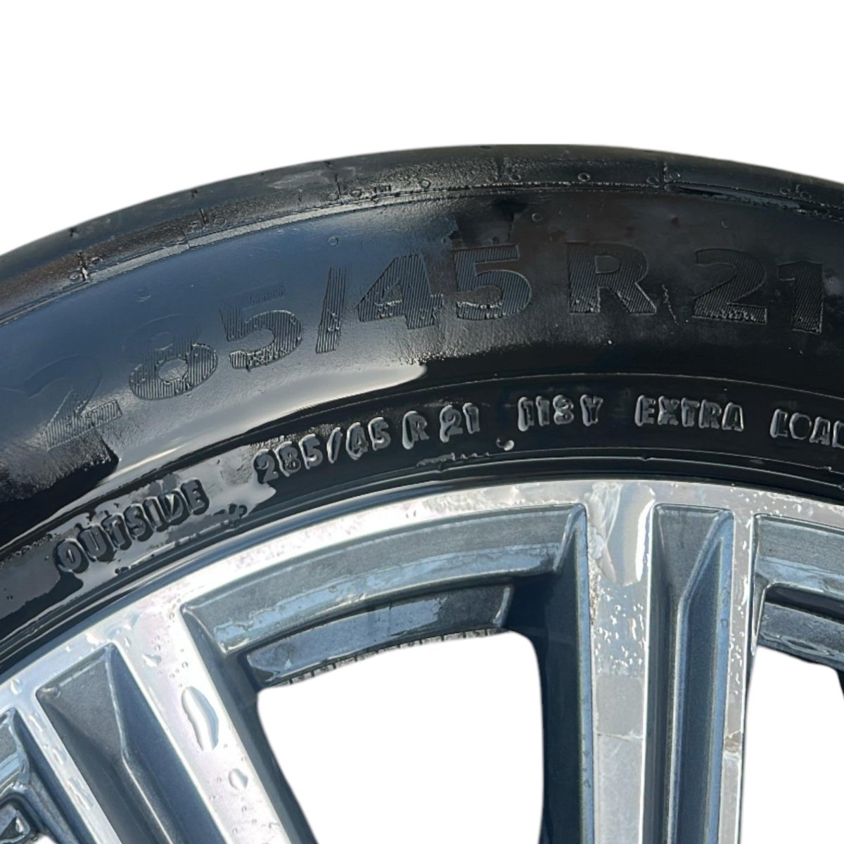 Cerchio in lega Audi Q8 (5 Fori / 285 / 45 r21) (2018 > 2023) - F&P CRASH SRL - Ricambi Usati