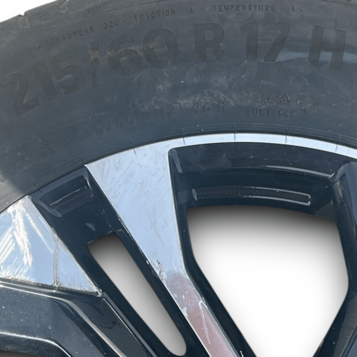 Cerchio in lega diamantato peugeot 2008 cod:9828186080 (215/60 r17) (2019 >) - F&P CRASH SRLS - Ricambi Usati
