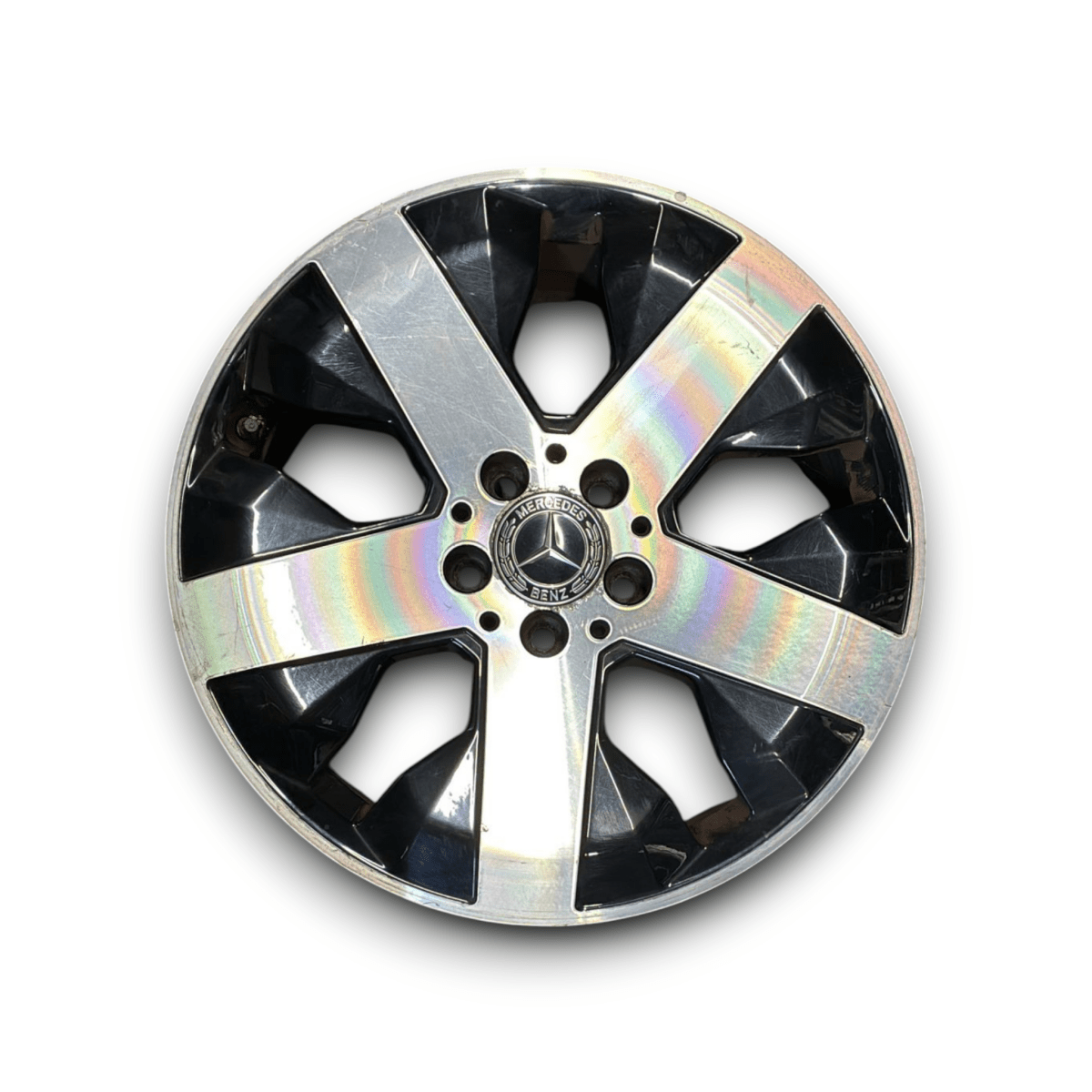 Cerchio in lega diamantato r18 mercedes - benz glb x247 cod :A2474012800 (2019 - >) - F&P CRASH SRL - Ricambi Usati