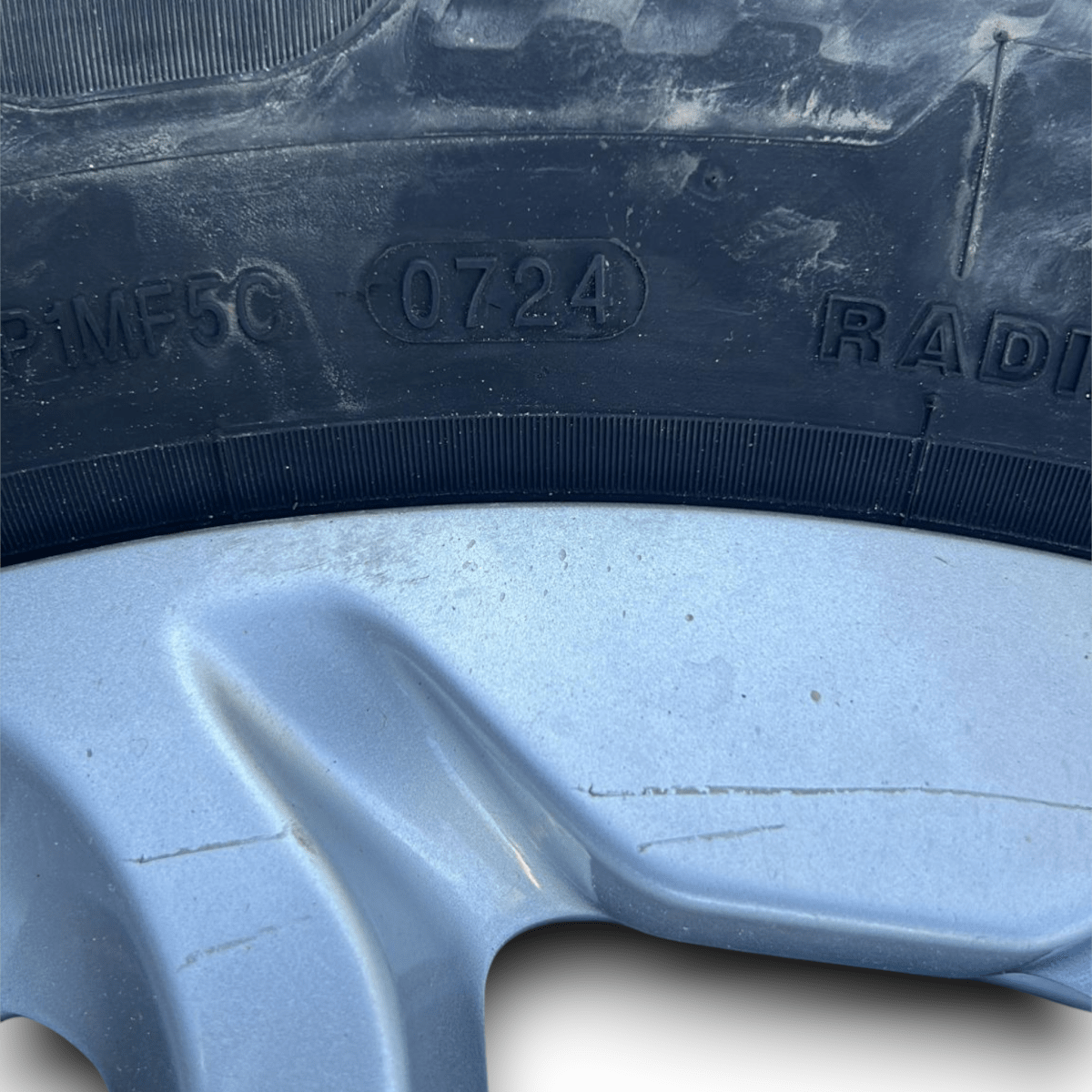 Cerchio in lega fiat 500x cod:735624966 (2014 > 2024) (215/60r16) - F&P CRASH SRL - Ricambi Usati