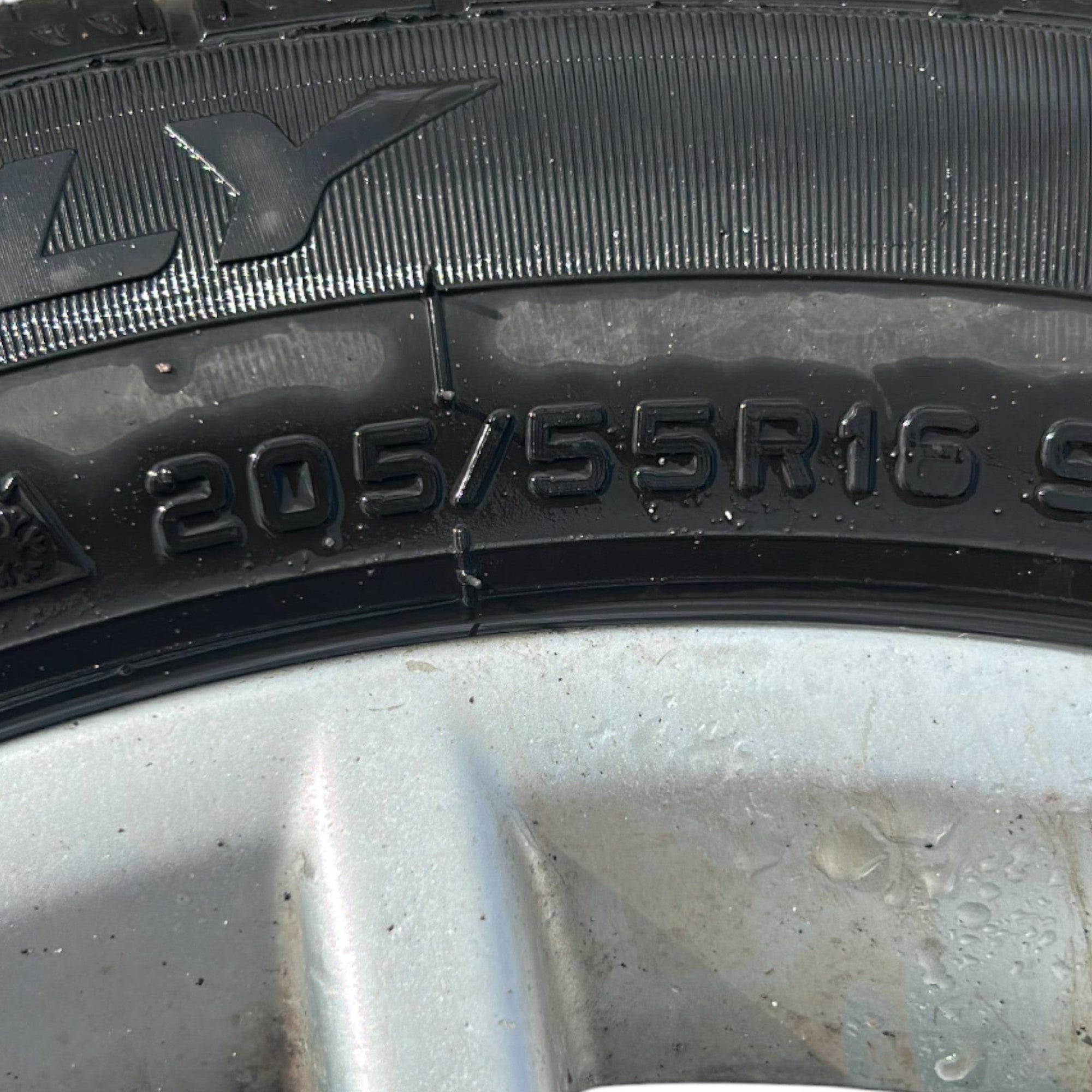Cerchio In Lega Fiat Croma cod.735446173 (5 Fori / 205 / 55 R16) (2005 > 2010) - F&P CRASH SRLS - Ricambi Usati