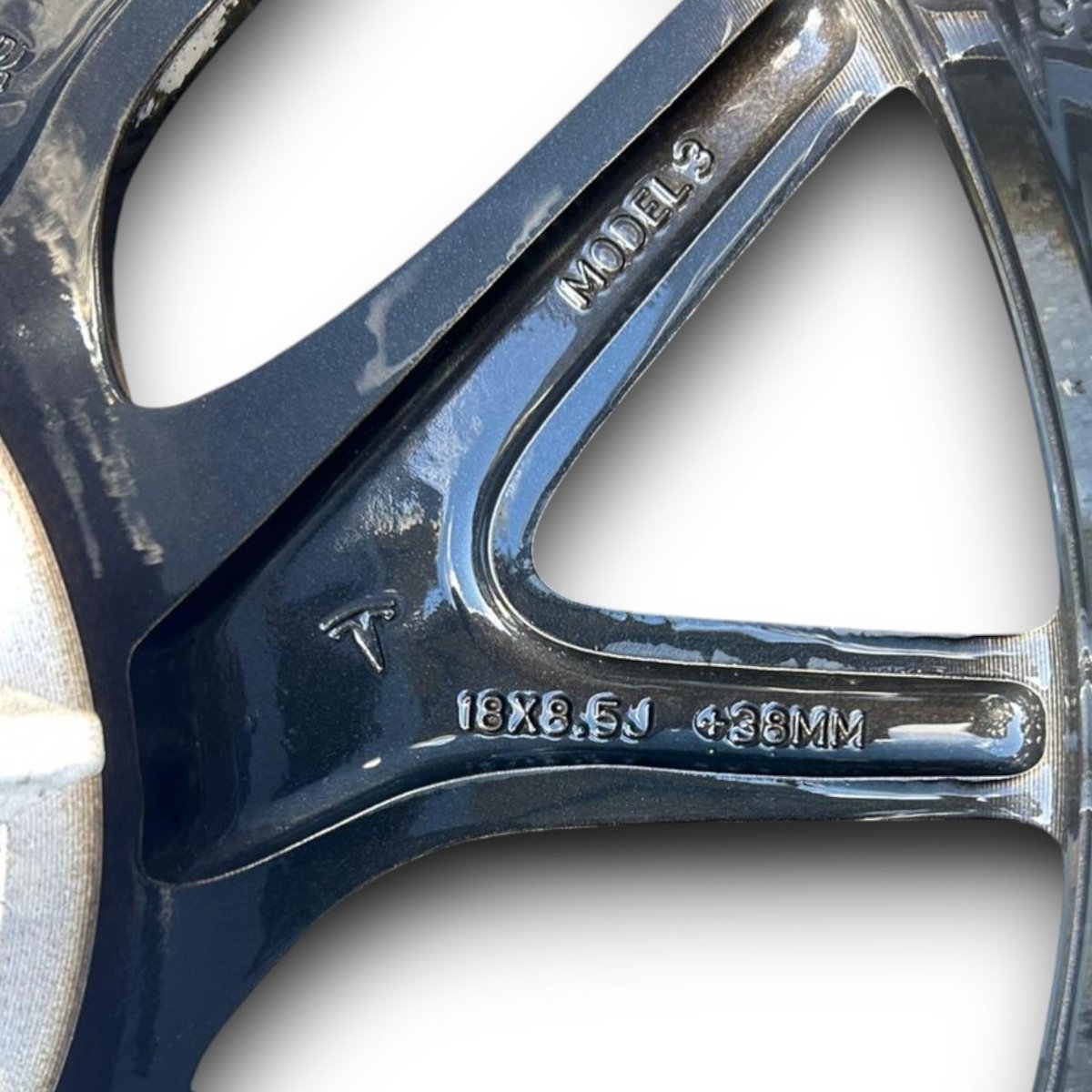 Cerchio in lega tesla model 3 cod:1344221 - 00 - B (2021 >) (235/45 r18) - F&P CRASH SRLS - Ricambi Usati