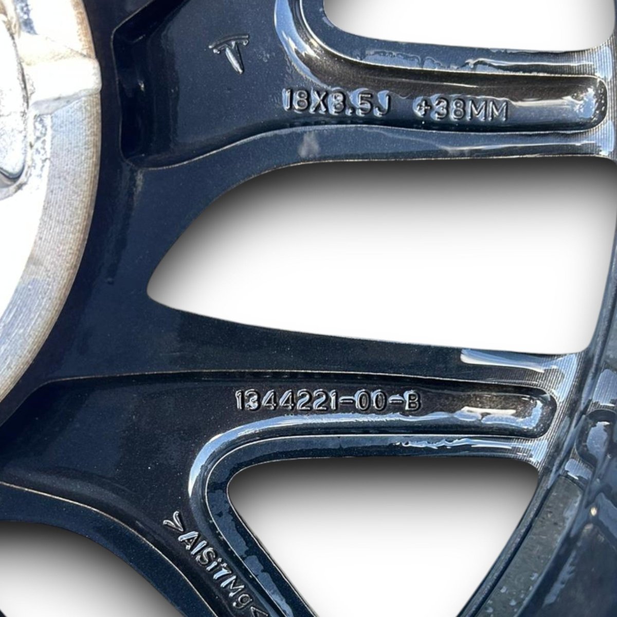 Cerchio in lega tesla model 3 cod:1344221 - 00 - B (2021 >) (235/45 r18) - F&P CRASH SRLS - Ricambi Usati