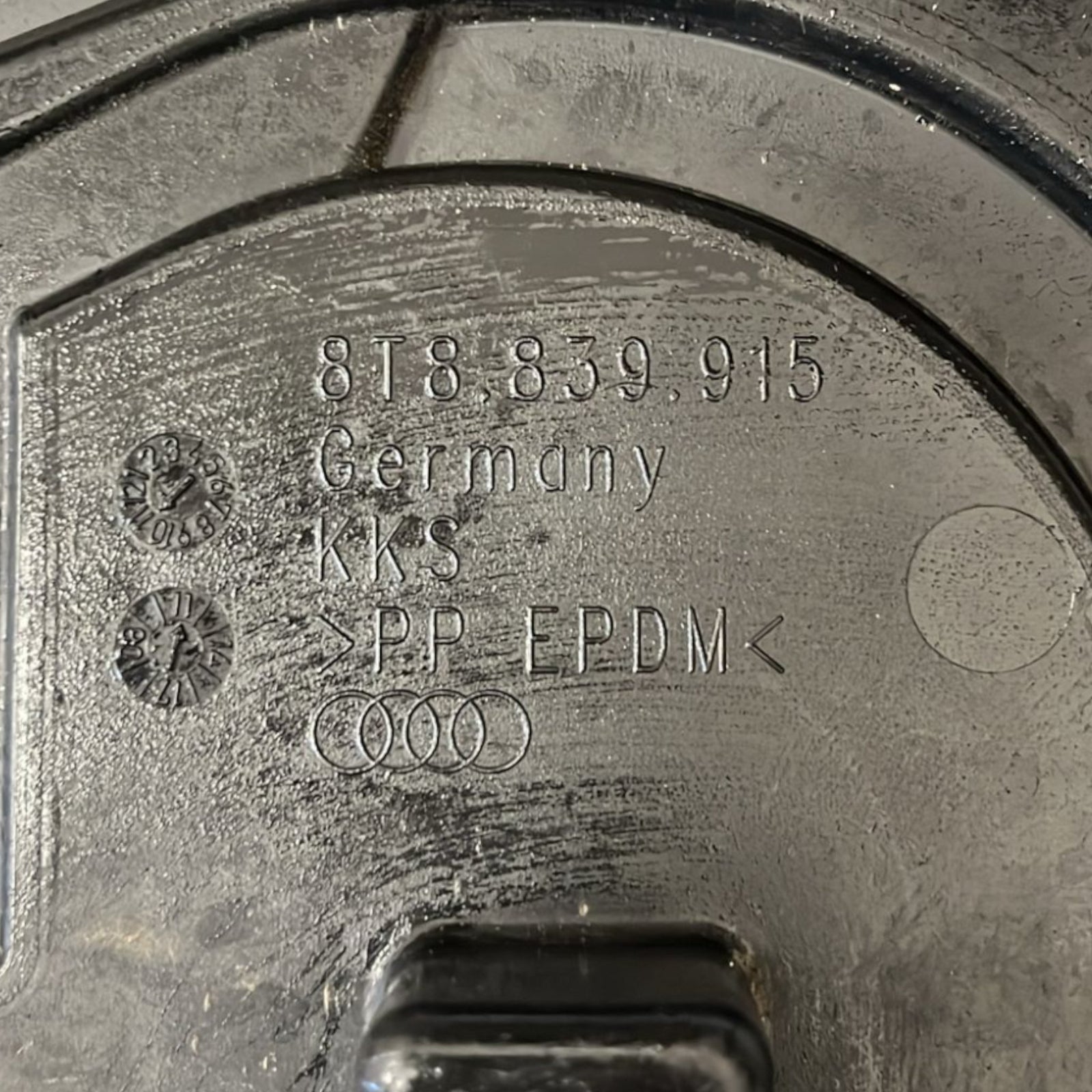 Chiusura Serratura Porta Posteriore Sinistra Audi A4 cod:8K0839015C (2007 > 2015) - F&P CRASH SRLS - Ricambi Usati