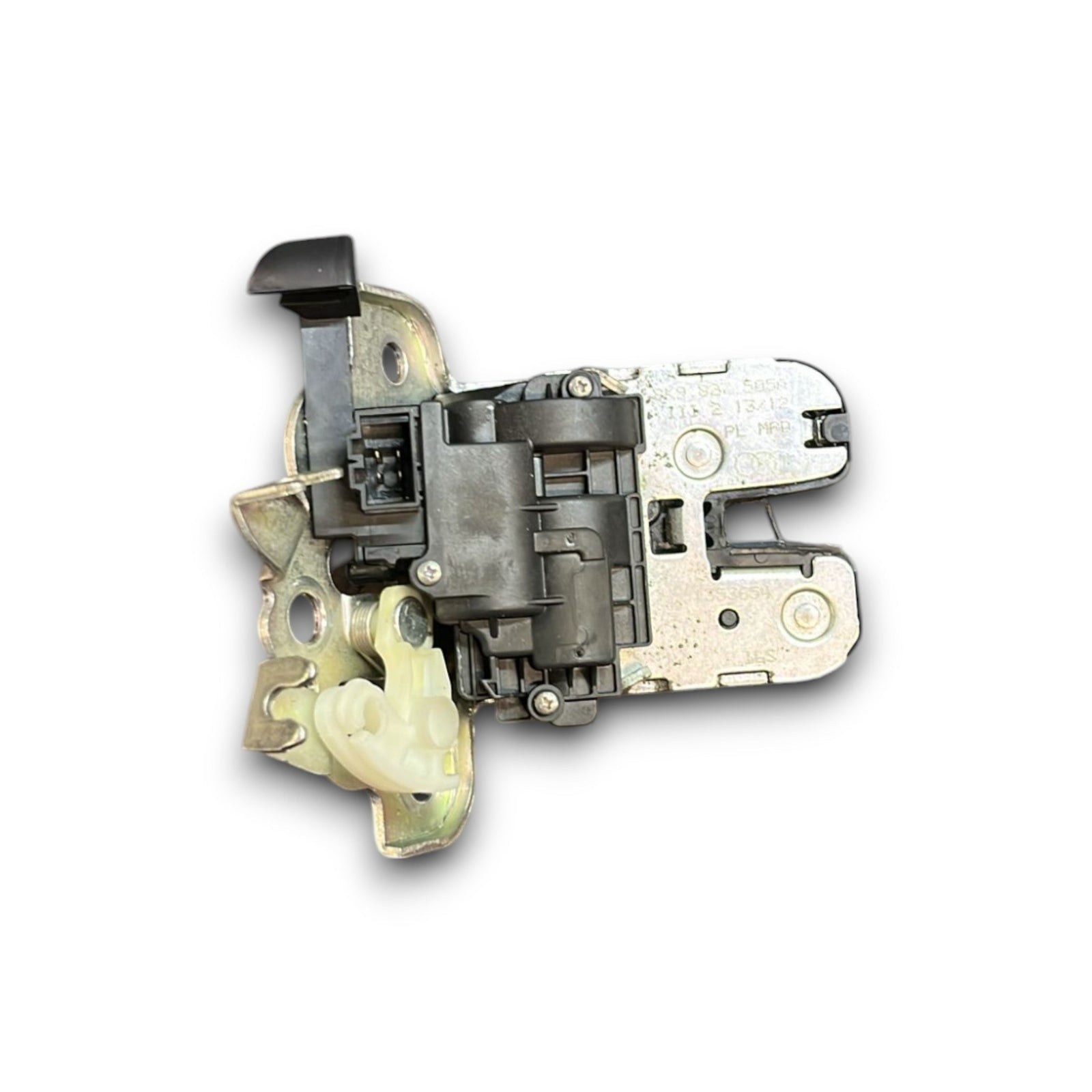 Chiusura Serratura Portellone Posteriore Audi a4 (b8) cod:8K9827505A (2010 >2018) - F&P CRASH SRLS - Ricambi Usati