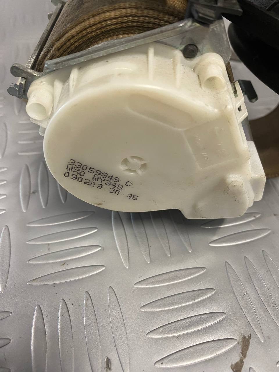 Cintura di sicurezza anteriore destra BMW Serie 1 (E87) (2008) cod: 33059849c - F&P CRASH SRLS - Ricambi Usati