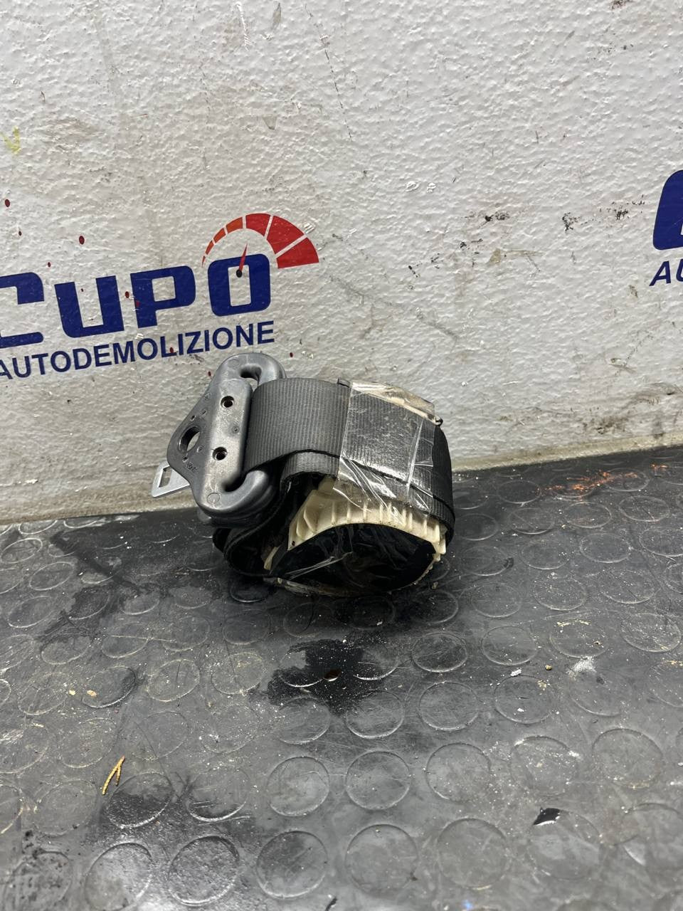 Cintura di sicurezza anteriore destra Citroen C2 cod: 34003868a - F&P CRASH SRLS - Ricambi Usati