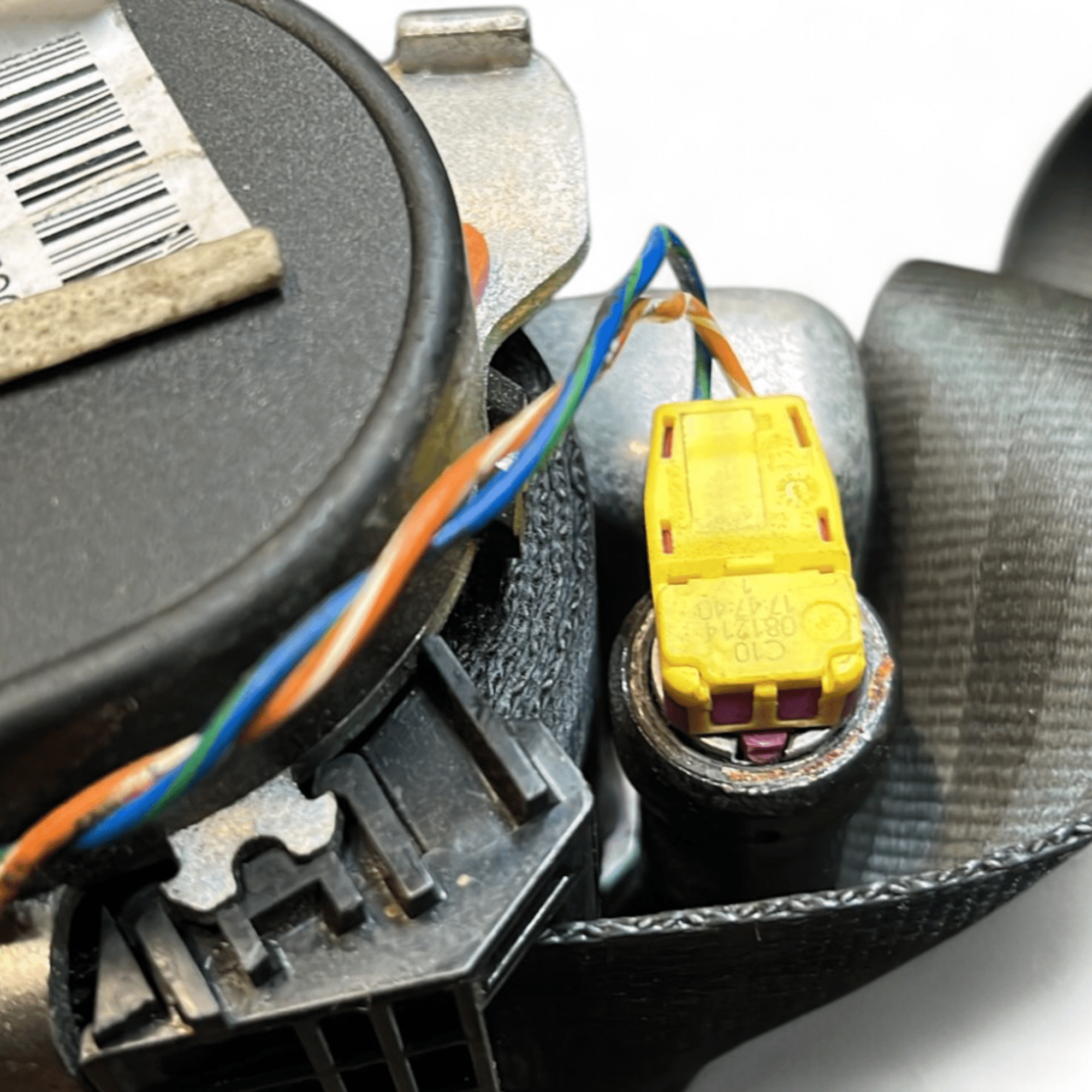 Cintura di sicurezza anteriore sinistra Lancia Ypsilon (2011 - 2024)cod.630448700 - 7356069800 - F&P CRASH SRLS - Ricambi Usati