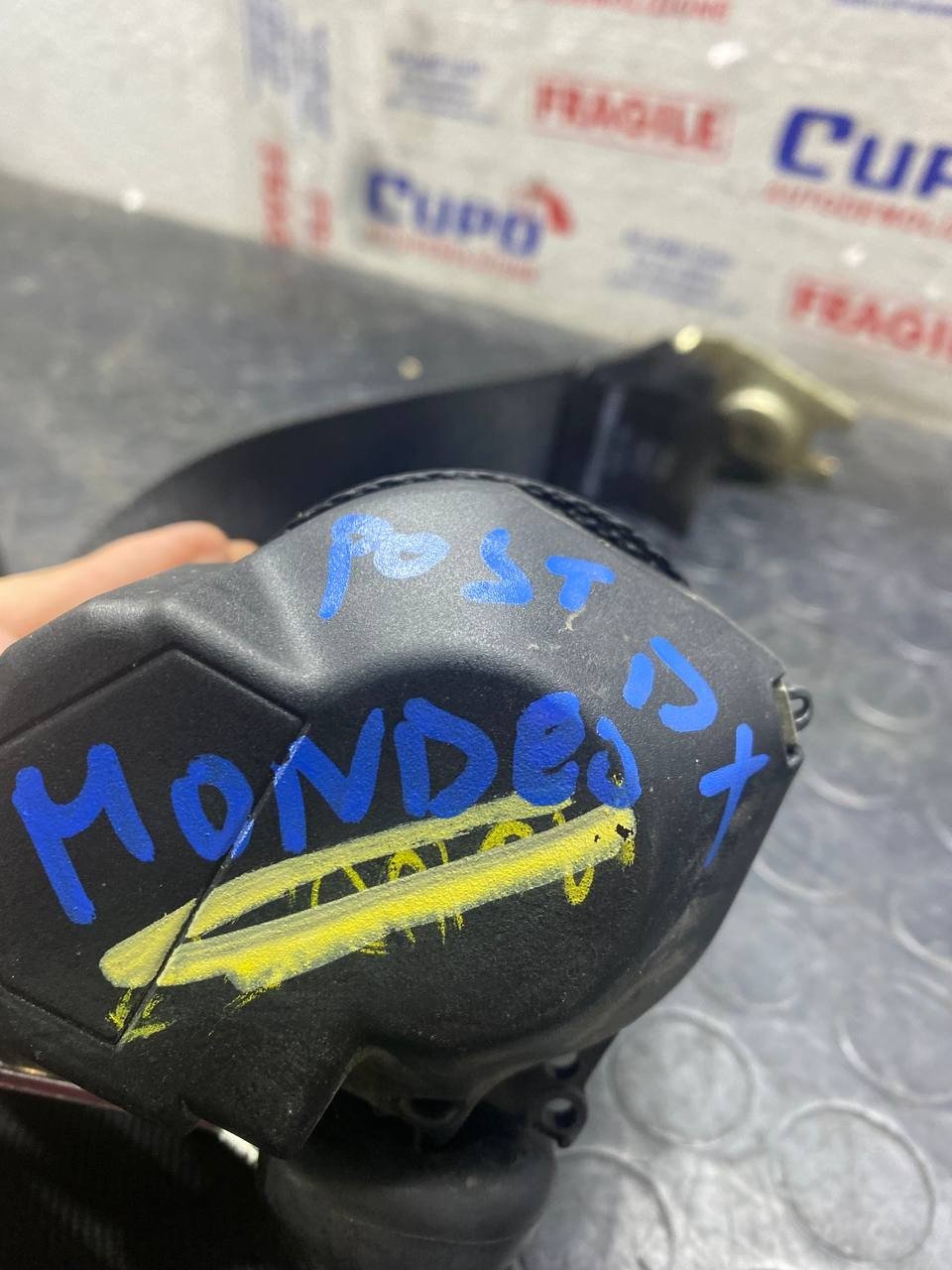 Cintura di sicurezza Ford mondeo posteriore destra cod:1S71N611B68 33006157 - F&P CRASH SRLS - Ricambi Usati