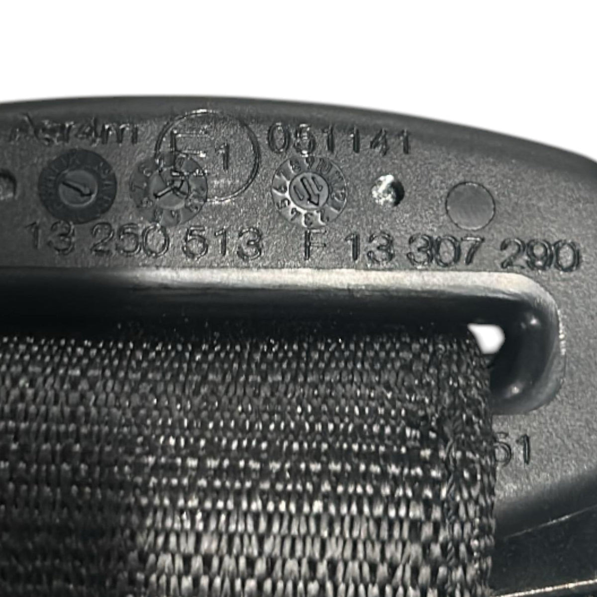 Cintura Di Sicurezza Posteriore Centrale Opel Meriva B cod.13250513 (2010 > 2017) cod.13307290 - F&P CRASH SRLS - Ricambi Usati