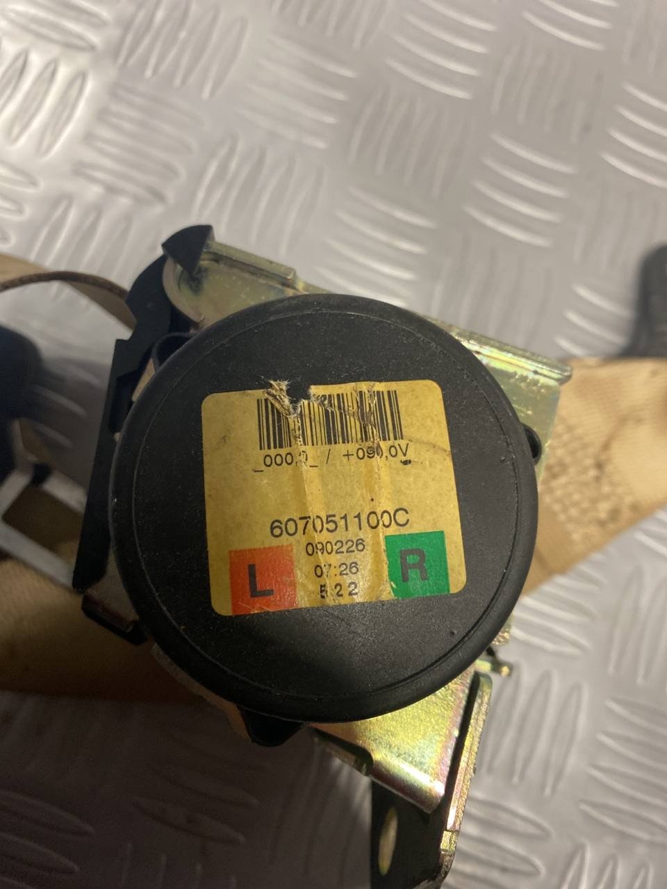 Cintura di sicurezza posteriore destra Bmw 320d cod:607051100C - F&P CRASH SRLS - Ricambi Usati