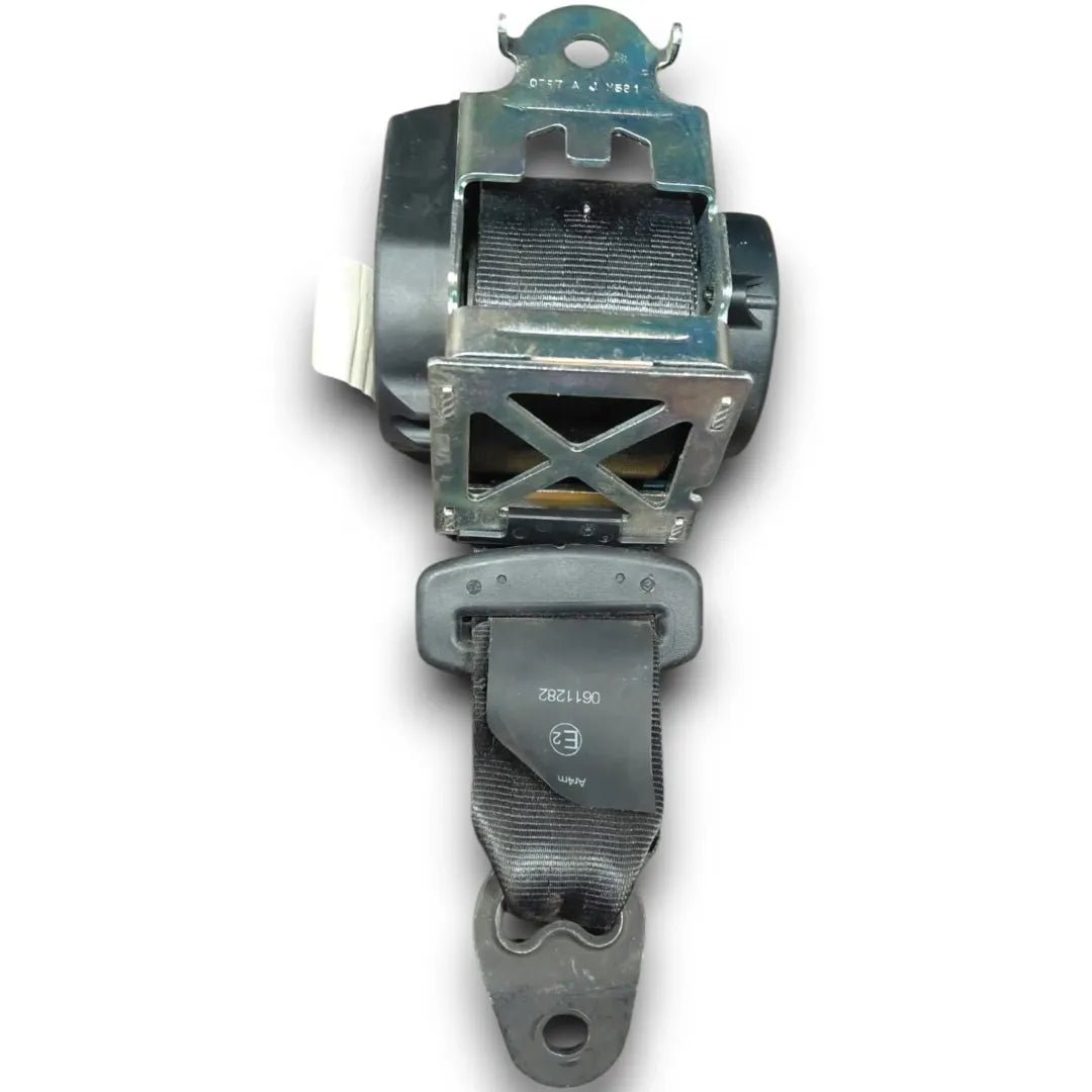 Cintura di sicurezza posteriore destra Dacia Sandero 2ª Serie 2012–2021 OEM 888416959R - F&P CRASH SRL - Ricambi Usati