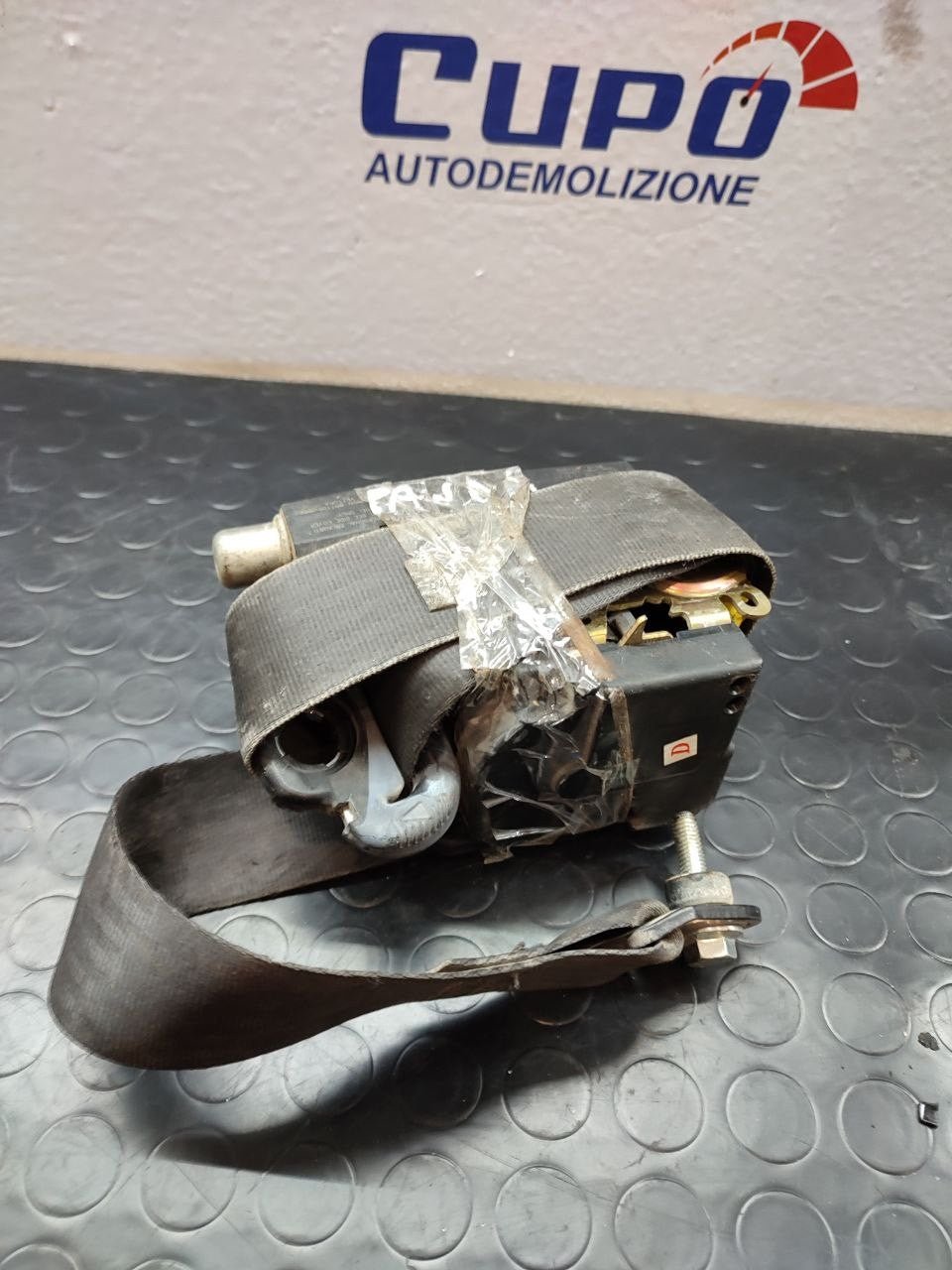 Cintura di sicurezza posteriore destra FIAT PANDA 1.2 - F&P CRASH SRLS - Ricambi Usati