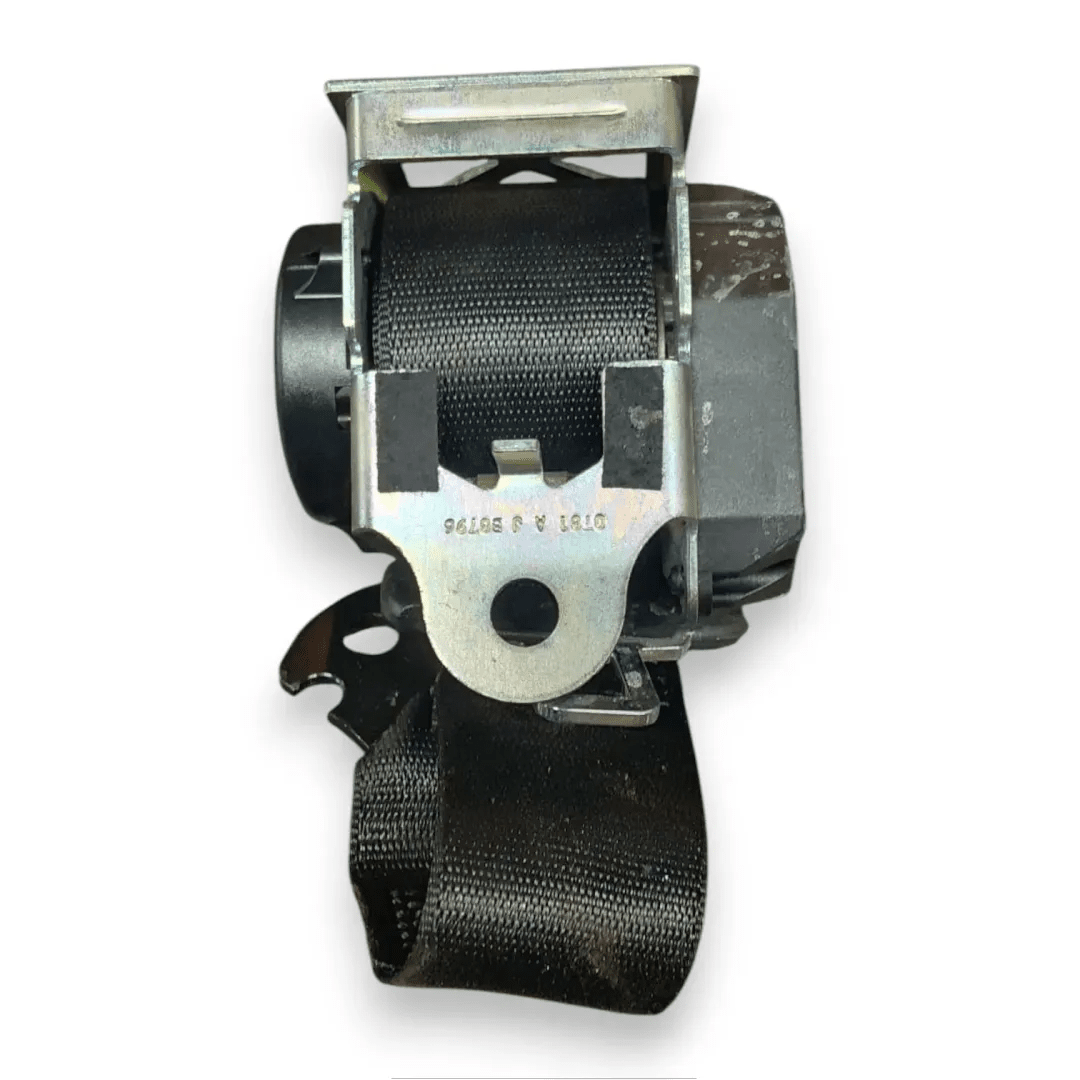 Dettaglio Cintura di sicurezza posteriore destra Maserati Levante dal 2016 OEM 670063063 - foto 3