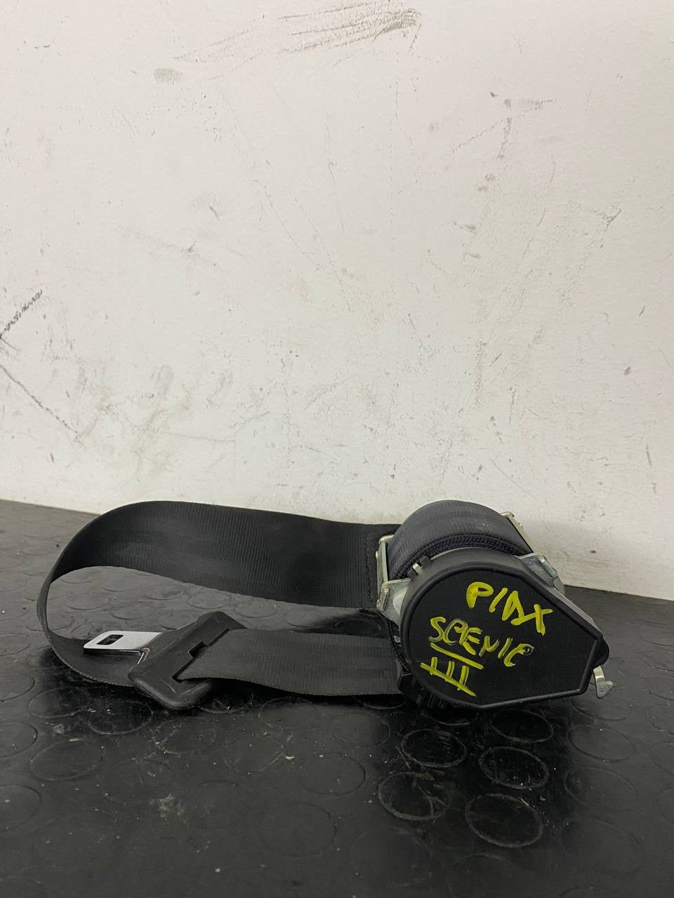 Cintura di sicurezza Posteriore destra Renault Scenic III (2012) cod: 898400001R - F&P CRASH SRLS - Ricambi Usati